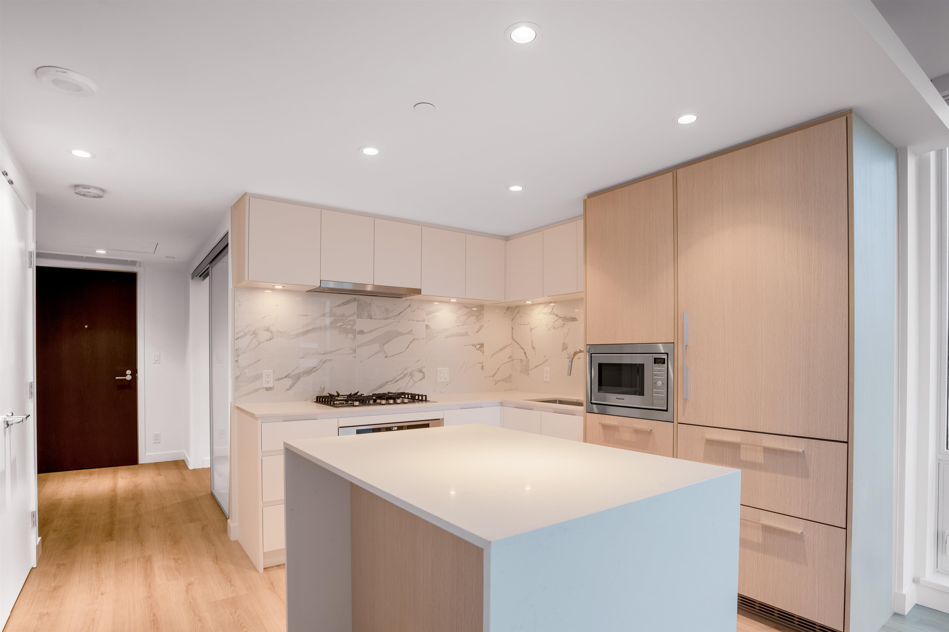 Listing image of 2202 1500 FERN STREET