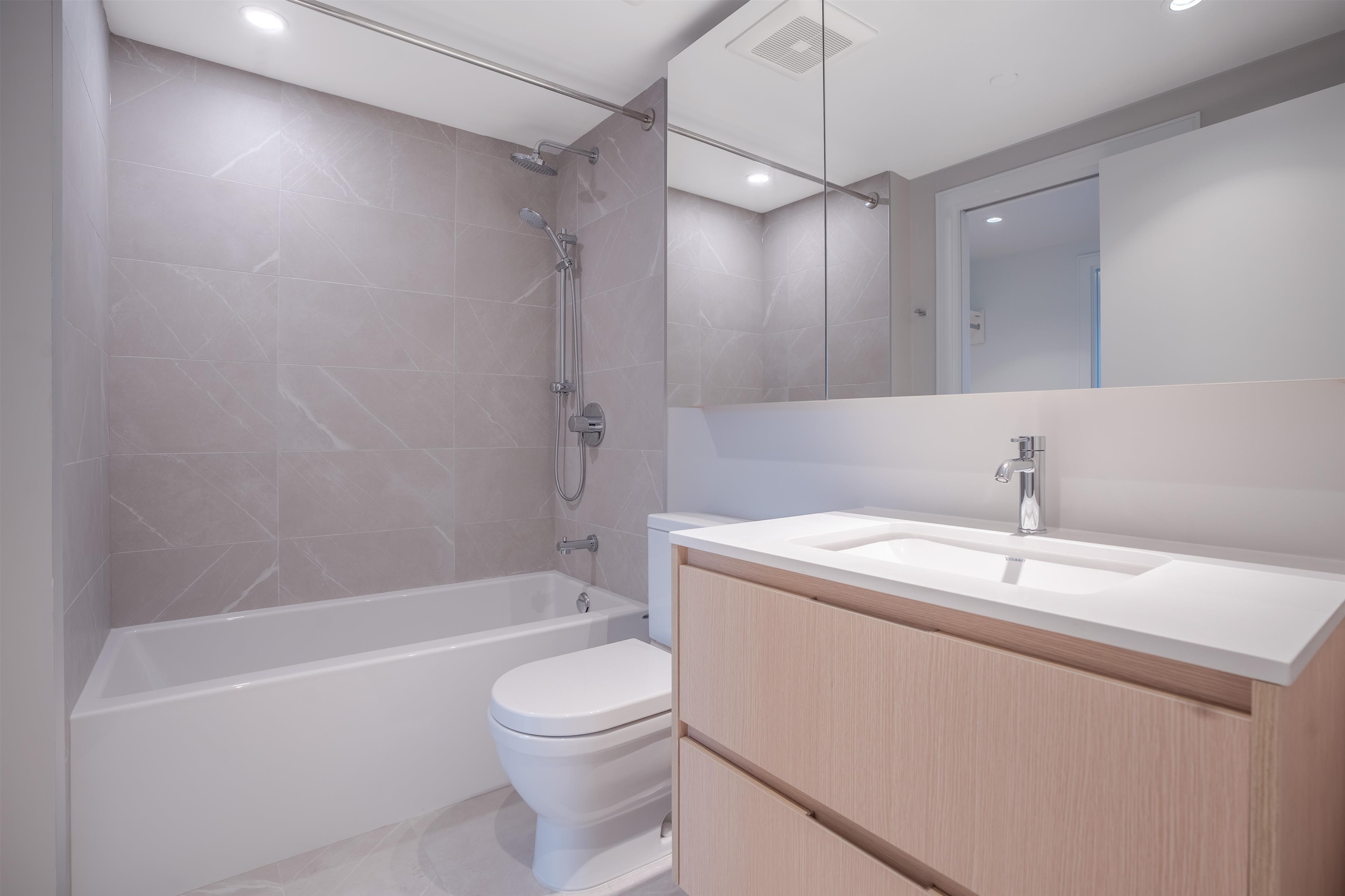 Listing image of 2202 1500 FERN STREET