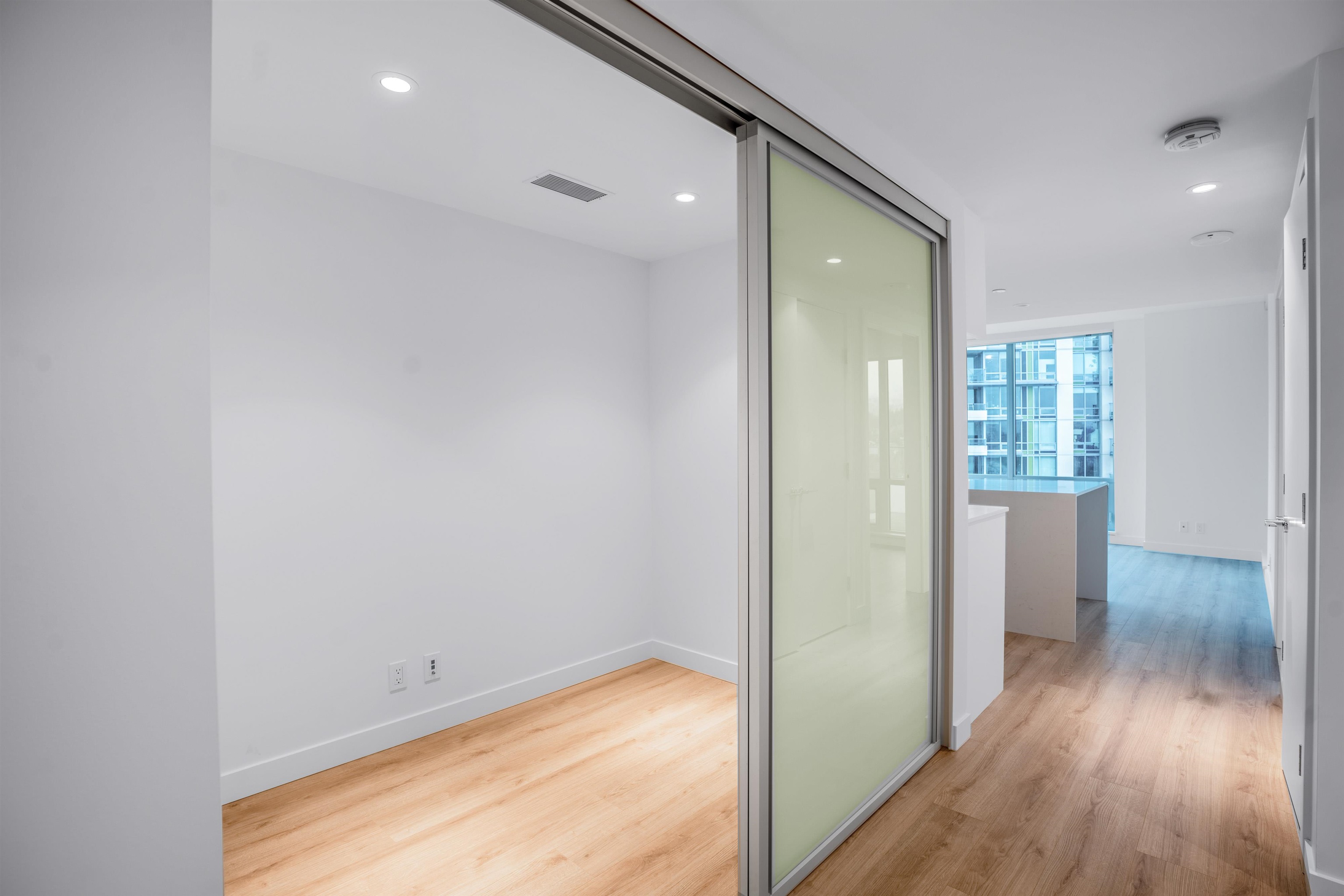 Listing image of 2202 1500 FERN STREET