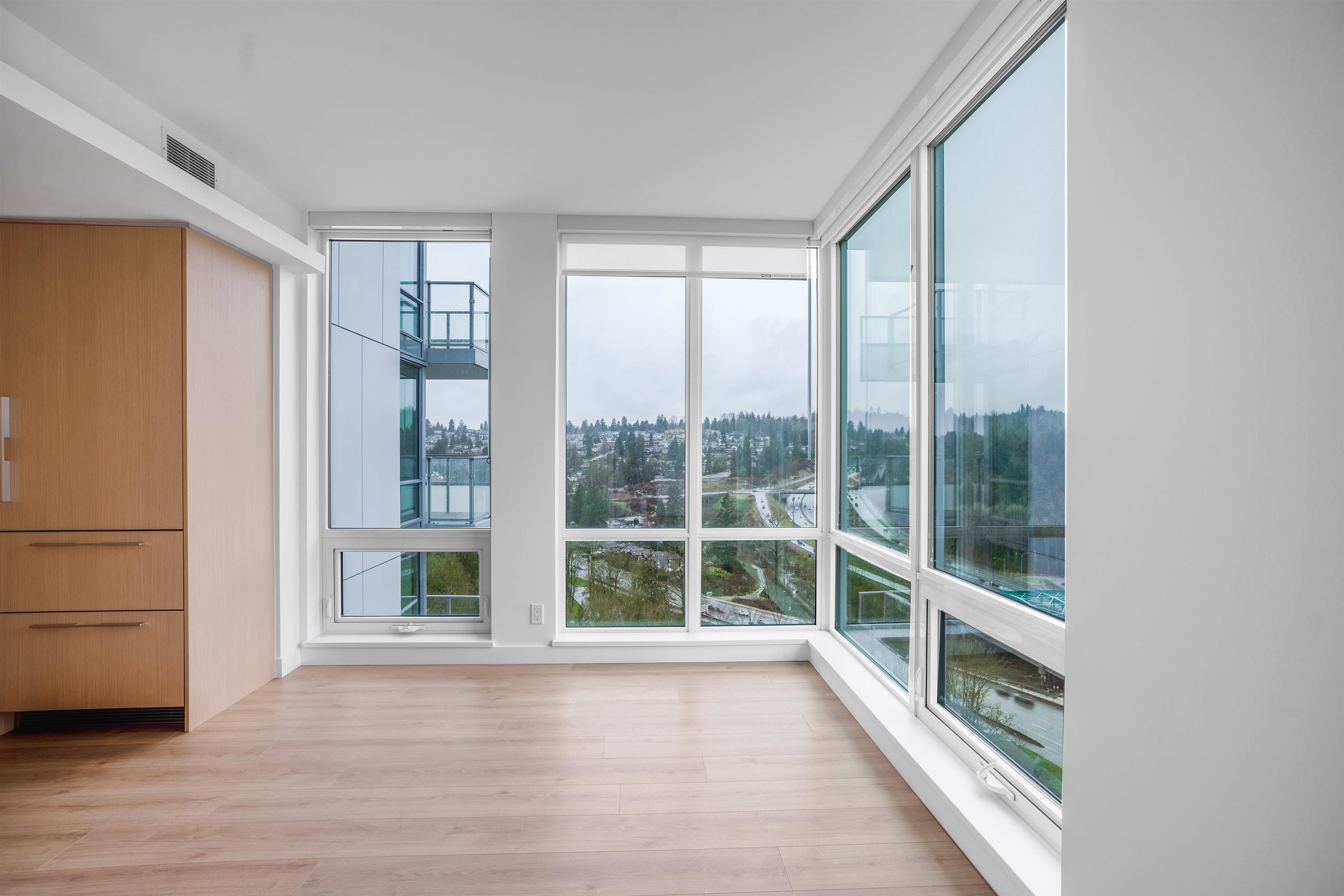 Listing image of 2202 1500 FERN STREET