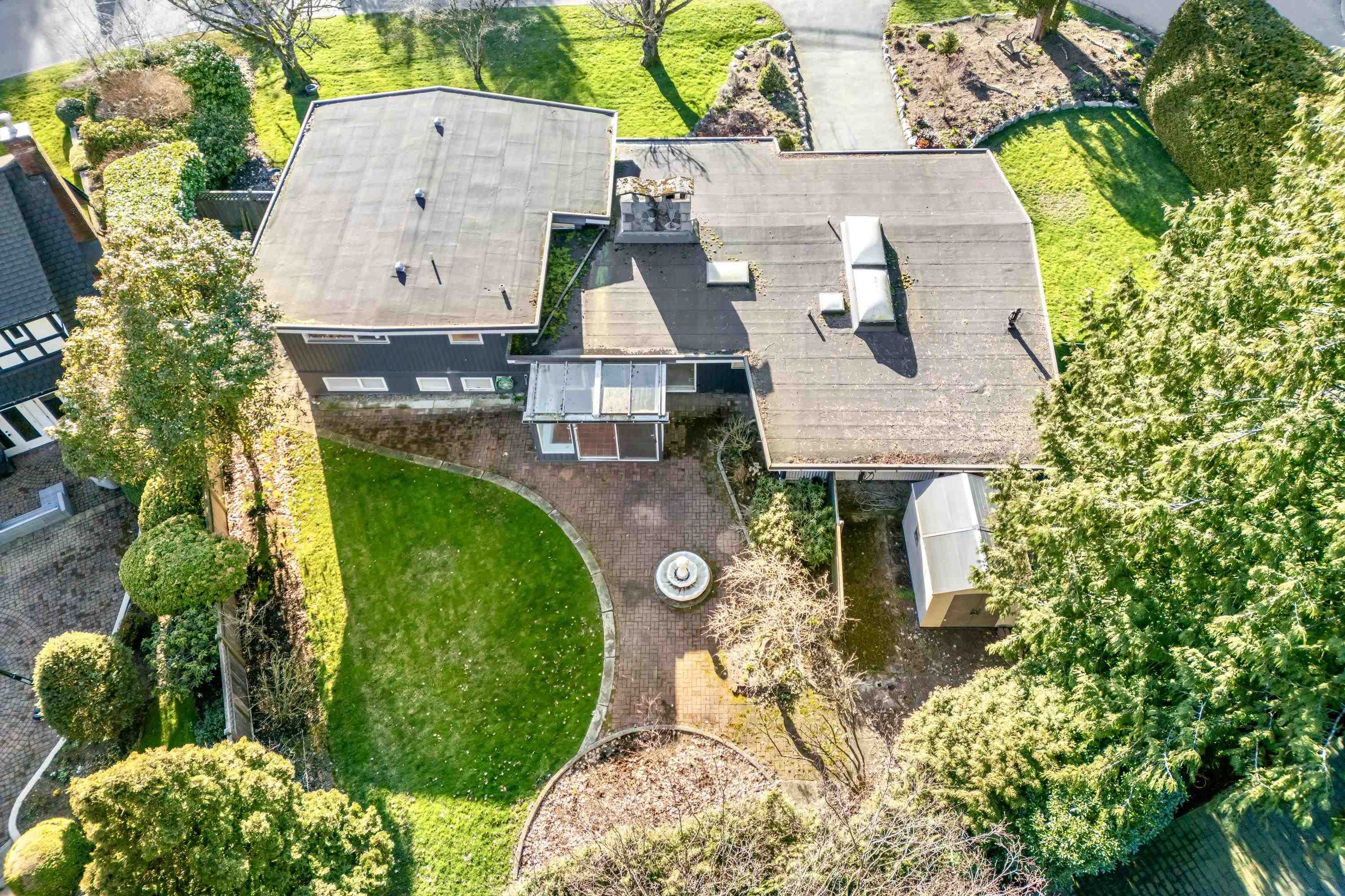 Listing image of 429 NEWLANDS ROAD