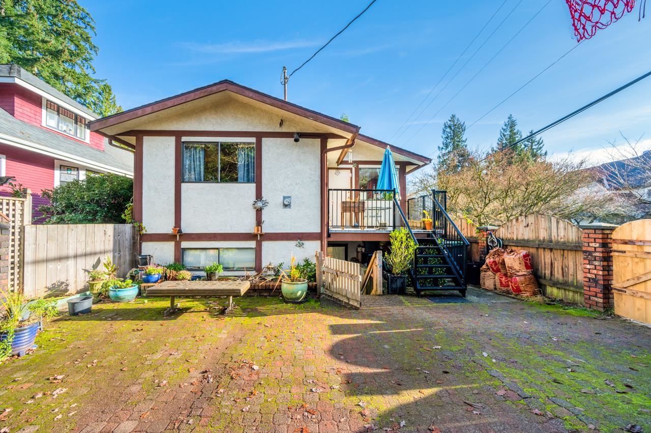Listing image of 3003 SUNNYHURST ROAD