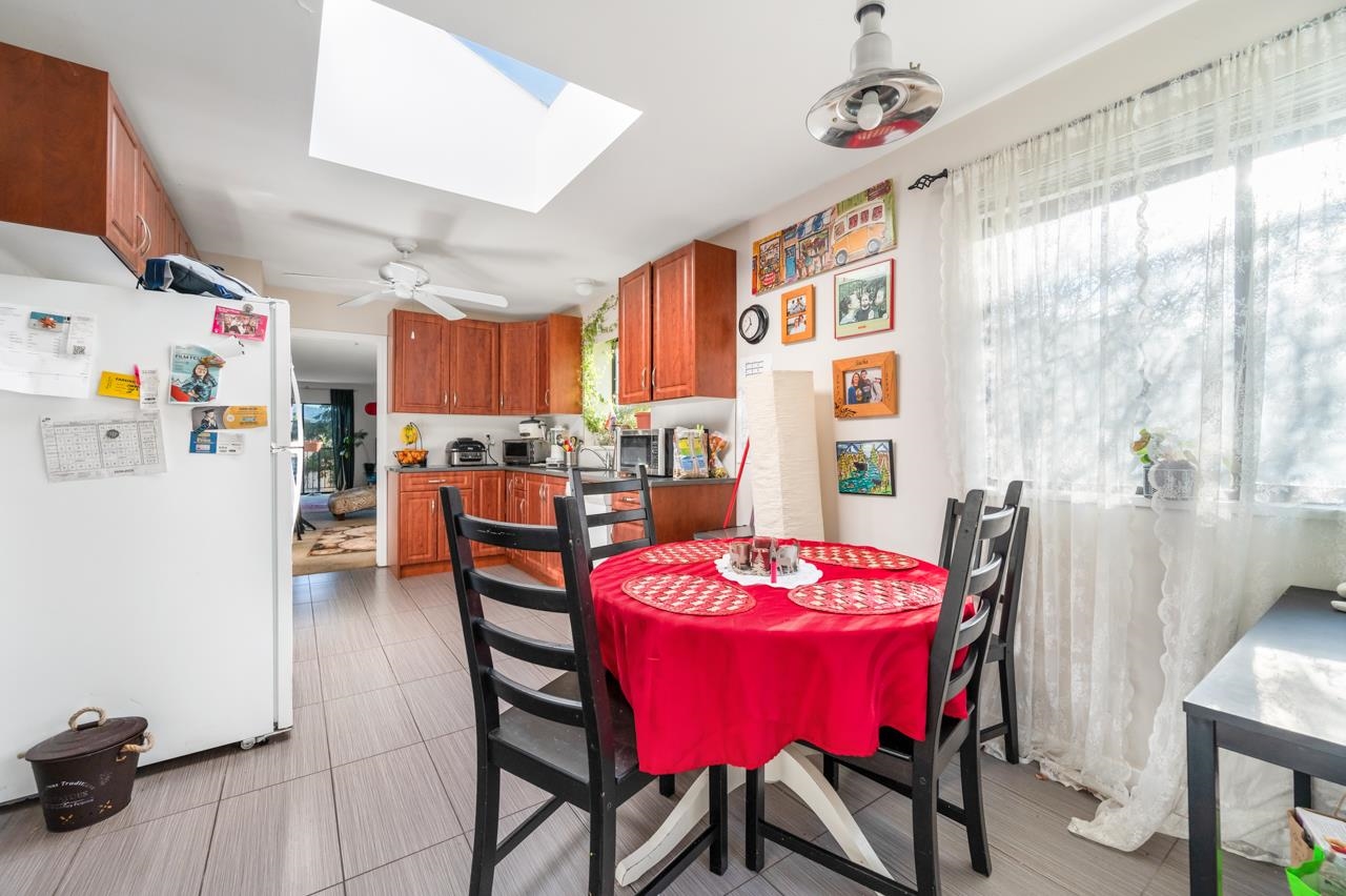 Listing image of 3003 SUNNYHURST ROAD
