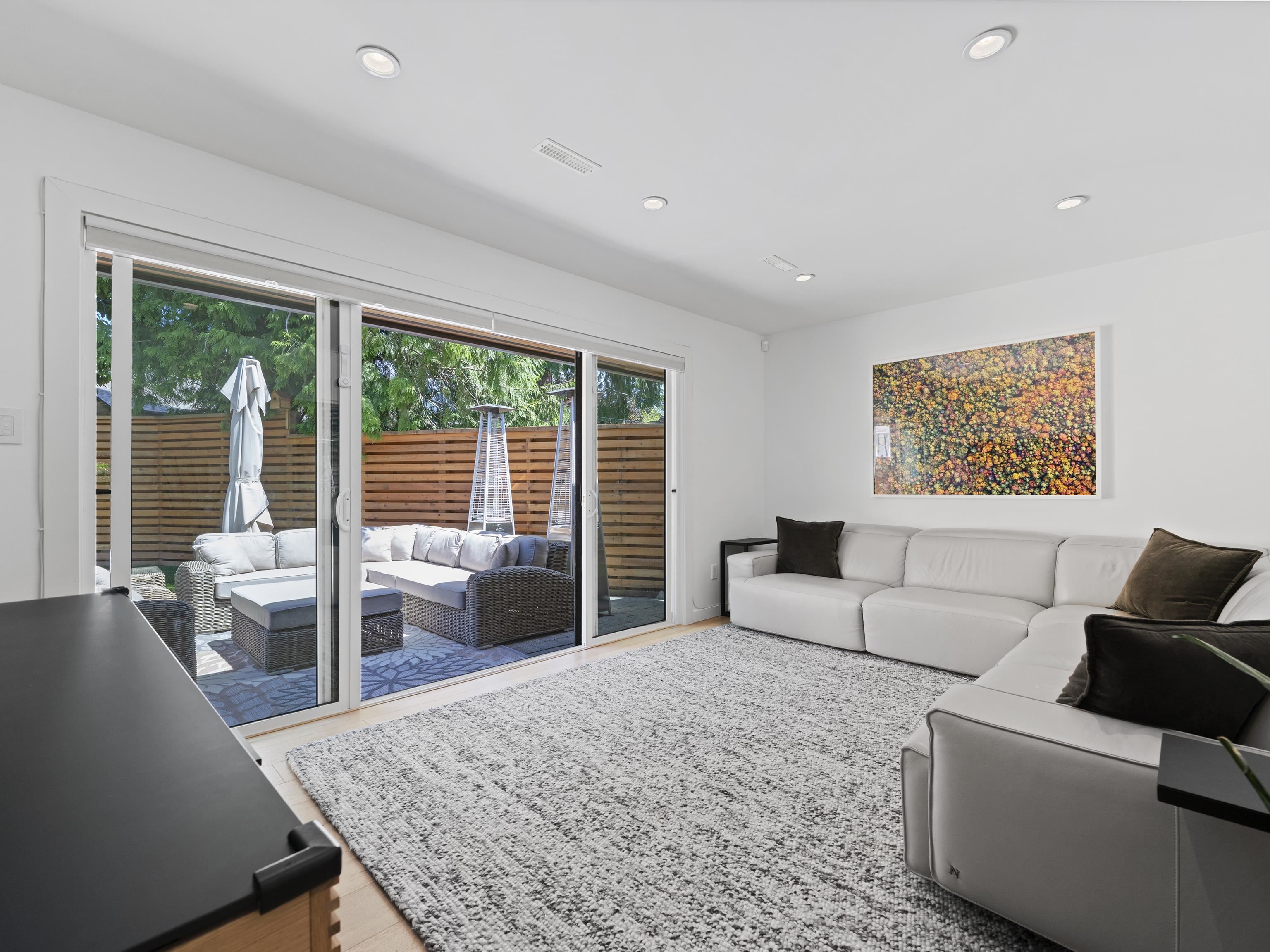 Listing image of 3404 AYR AVENUE