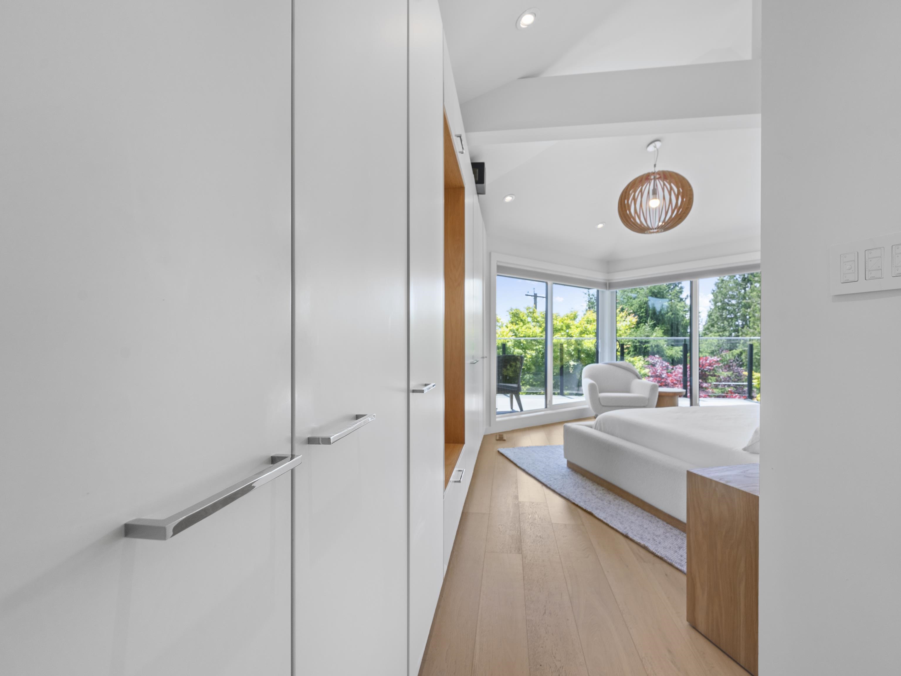 Listing image of 3404 AYR AVENUE