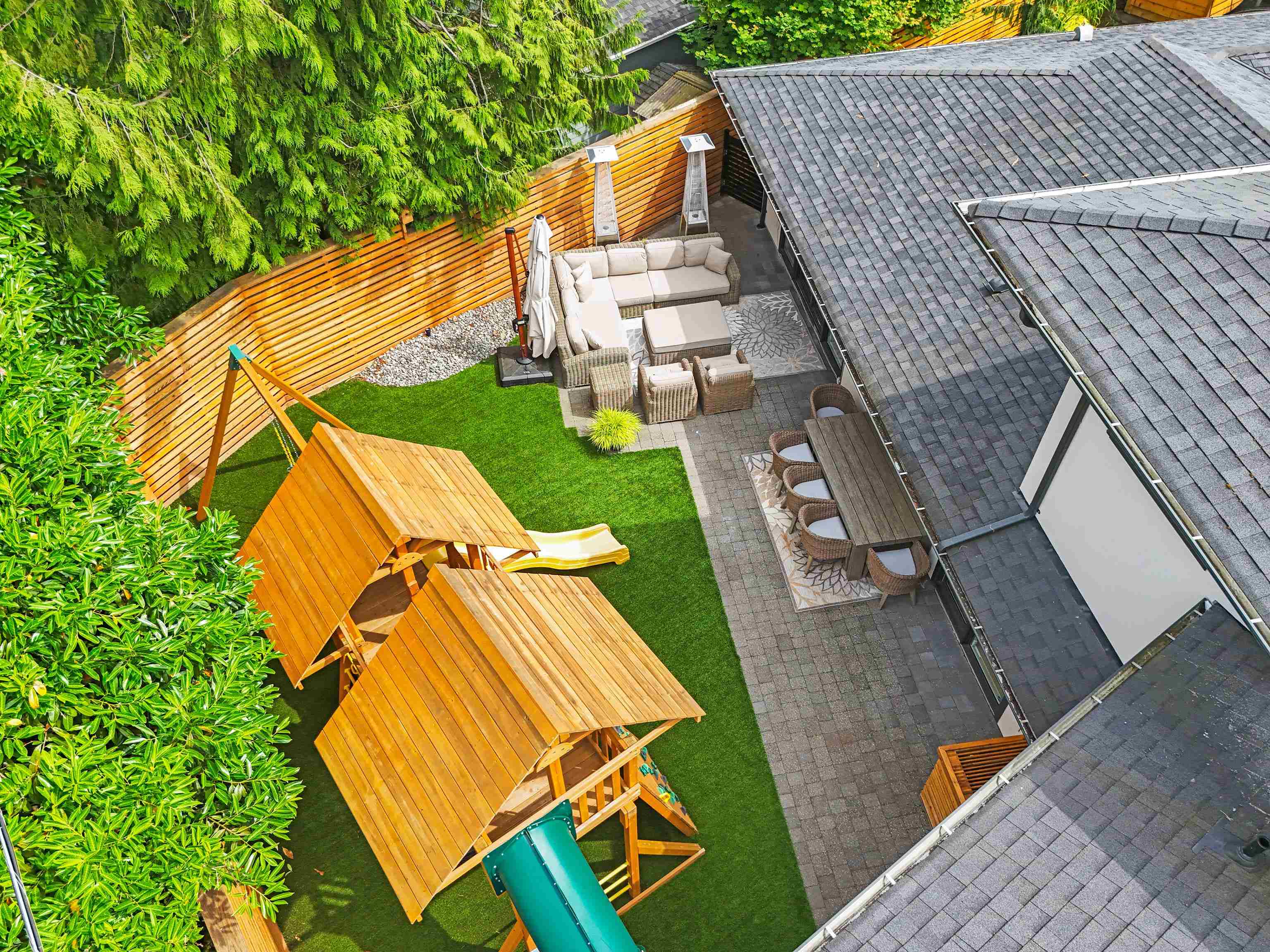 Listing image of 3404 AYR AVENUE
