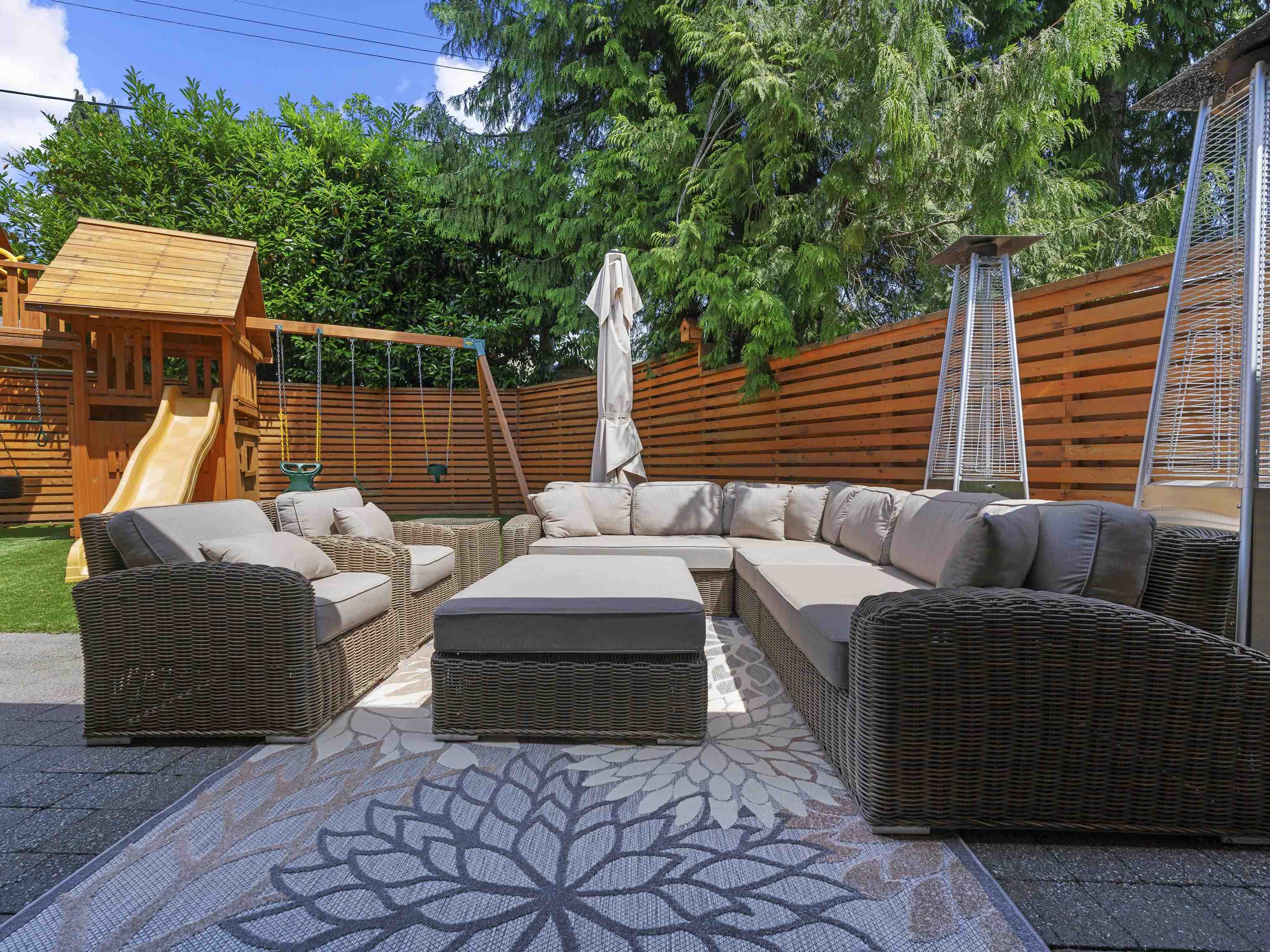 Listing image of 3404 AYR AVENUE