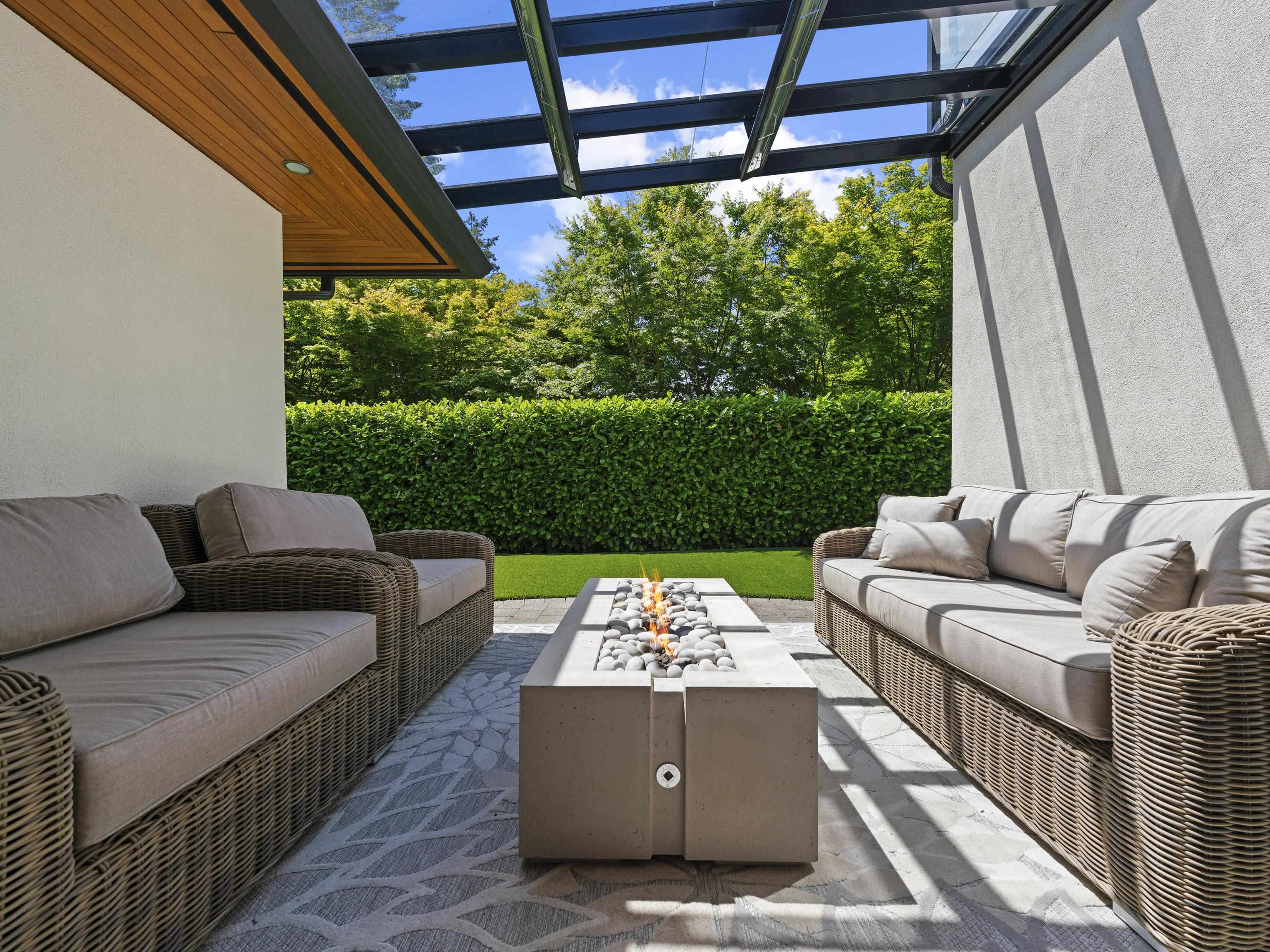 Listing image of 3404 AYR AVENUE
