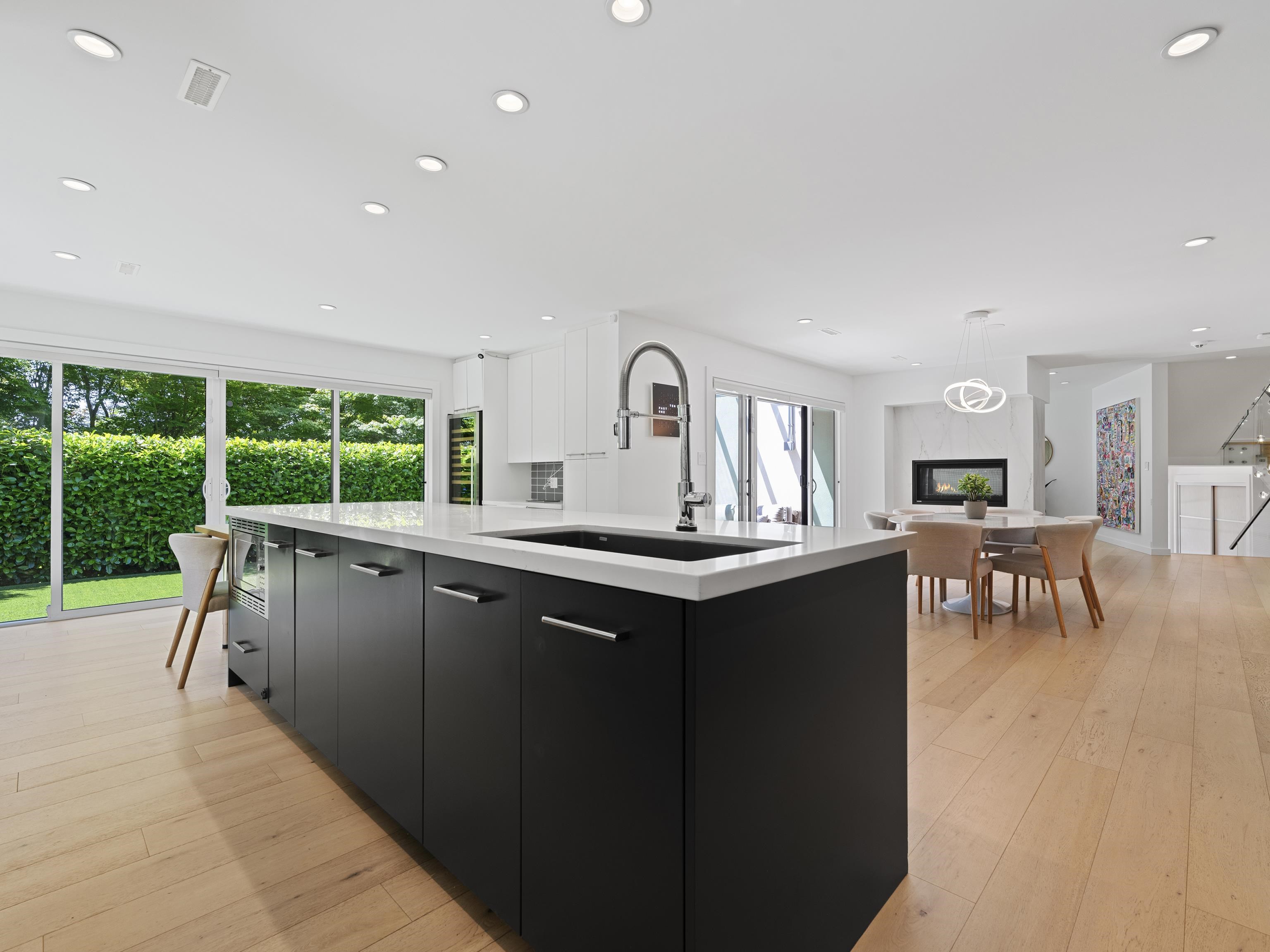 Listing image of 3404 AYR AVENUE