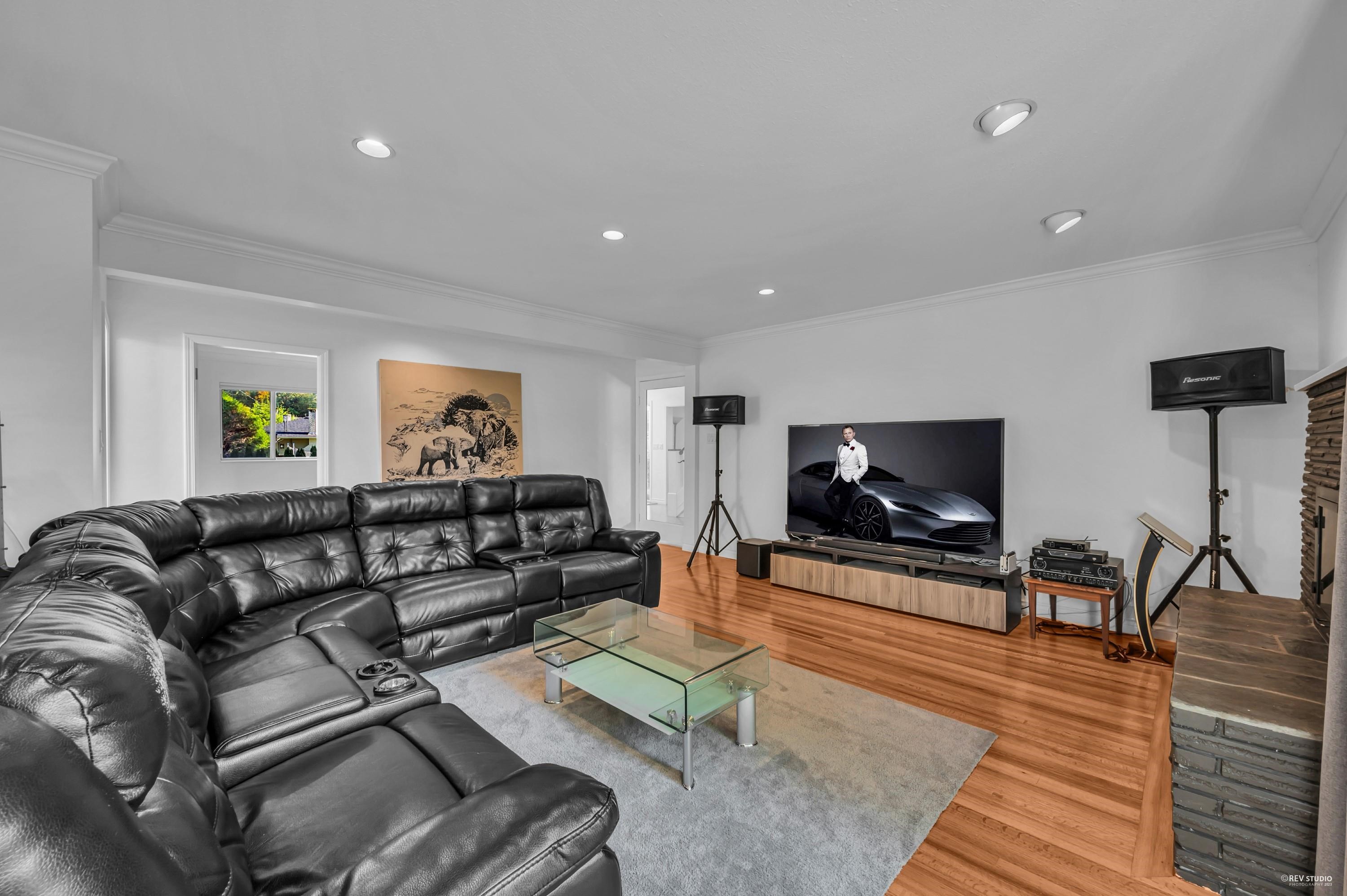 Listing image of 310 MACBETH CRESCENT