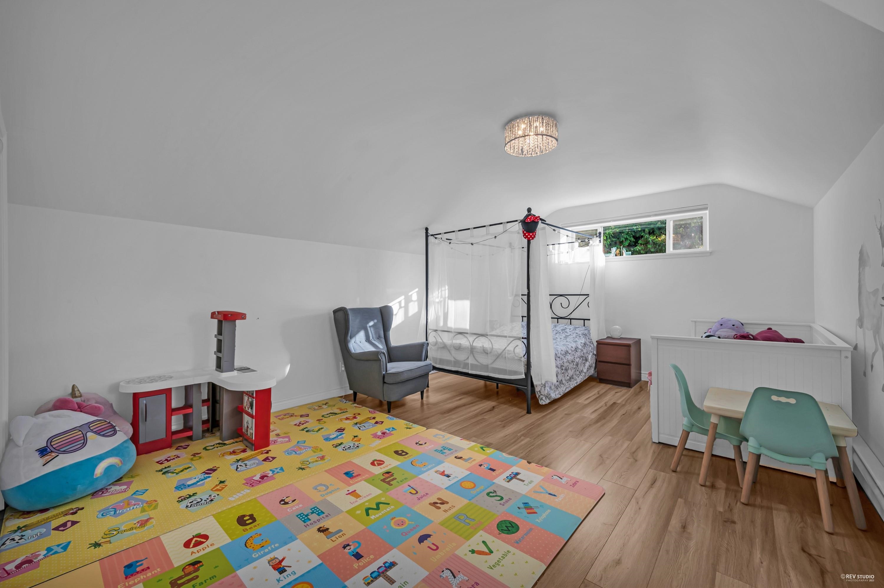 Listing image of 310 MACBETH CRESCENT
