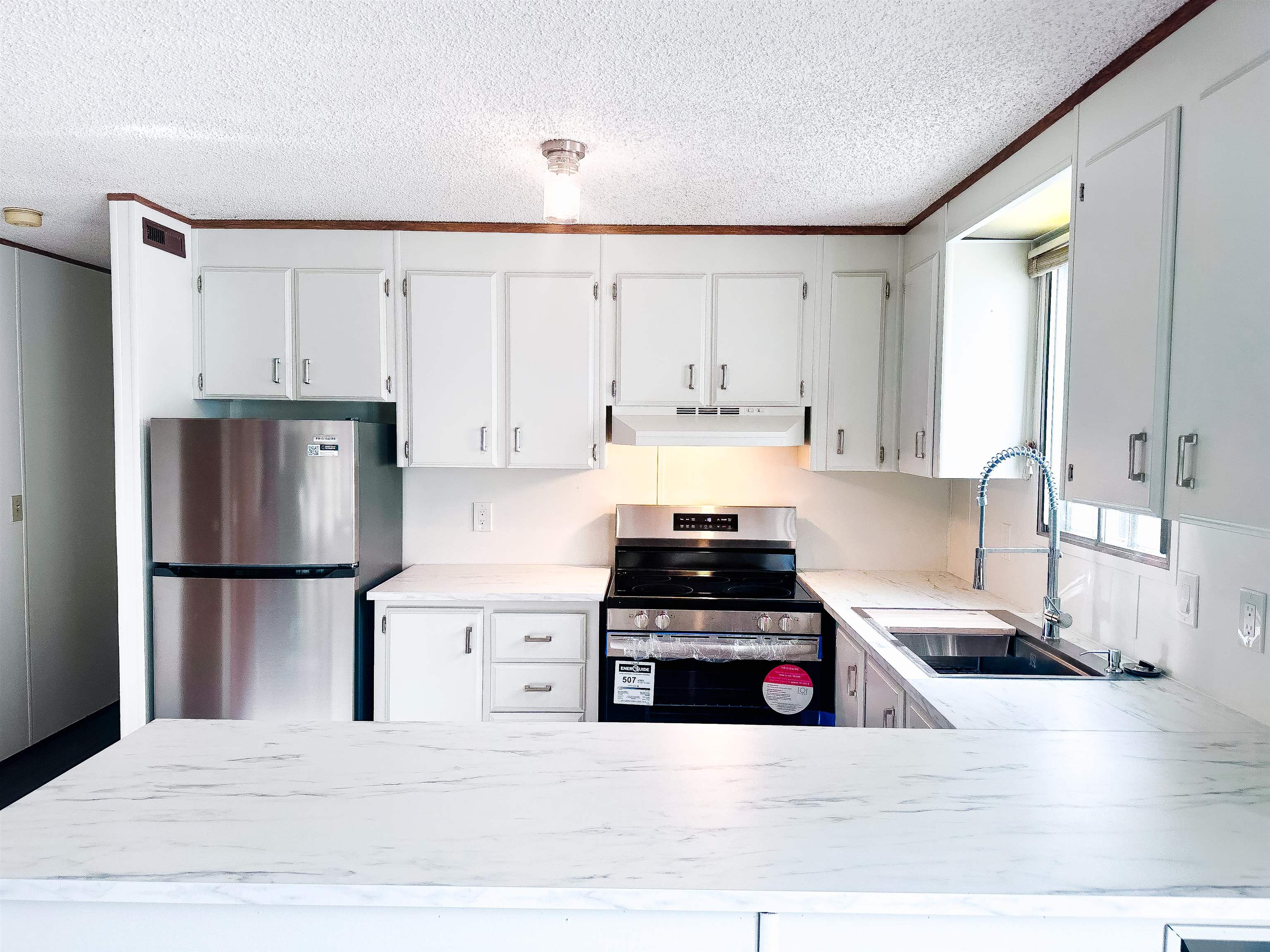 506 RAINDANCE COURT