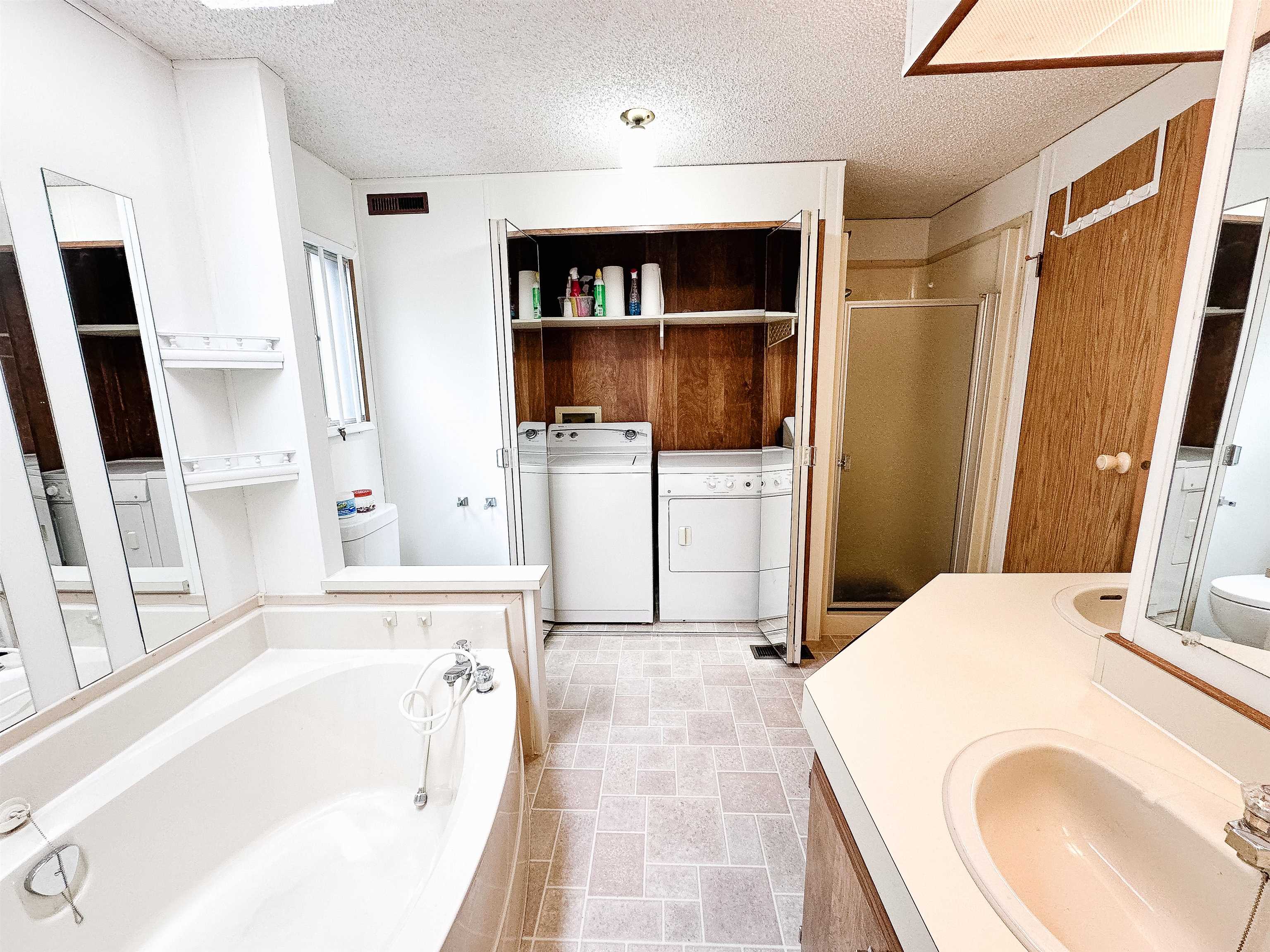 Listing image of 506 RAINDANCE COURT