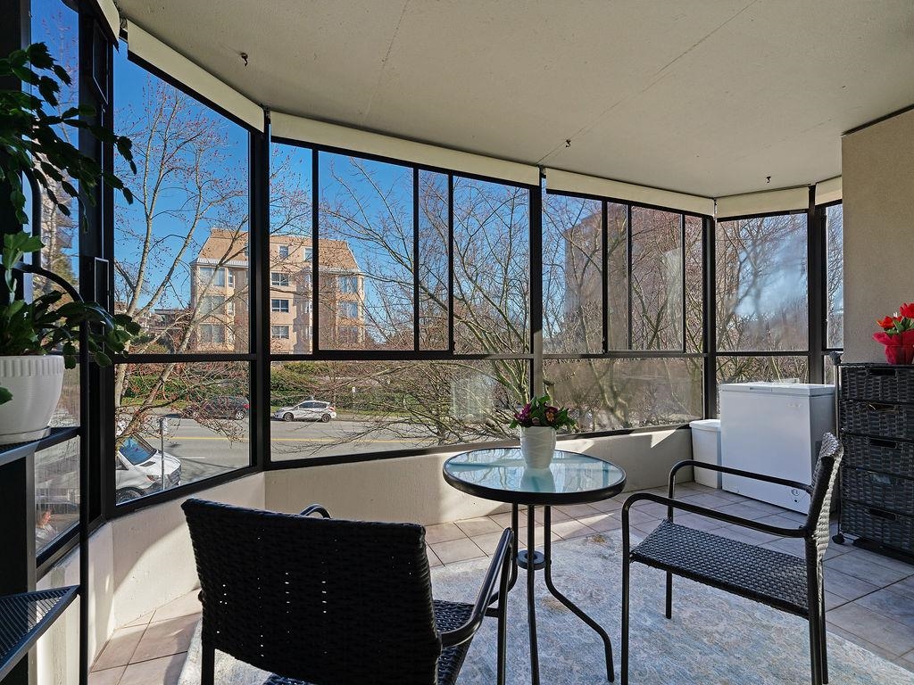 Listing image of 203 505 LONSDALE AVENUE