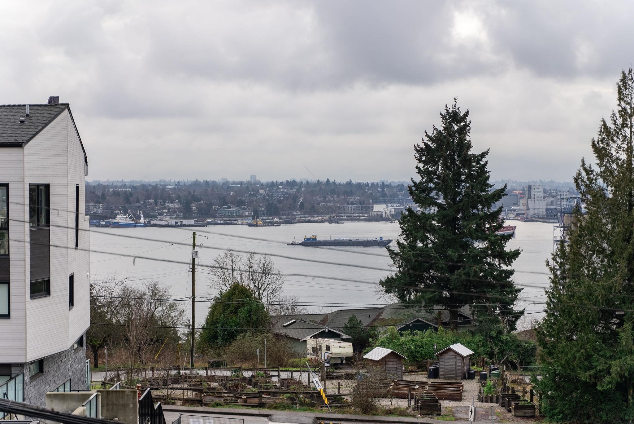 Listing image of 204 625 E 3RD STREET