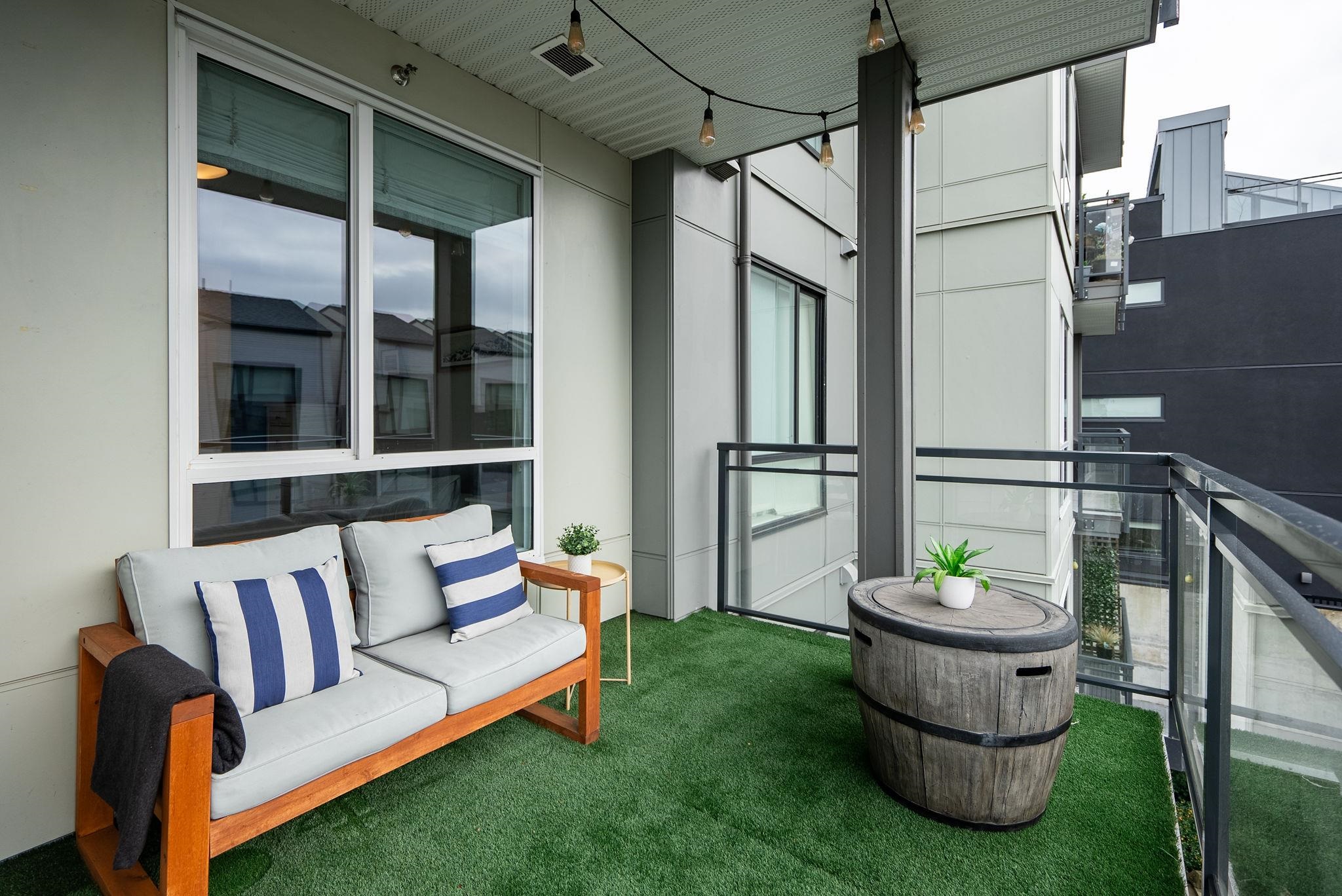 Listing image of 204 625 E 3RD STREET