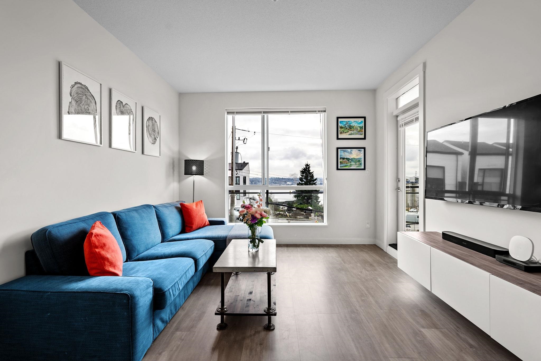Listing image of 204 625 E 3RD STREET