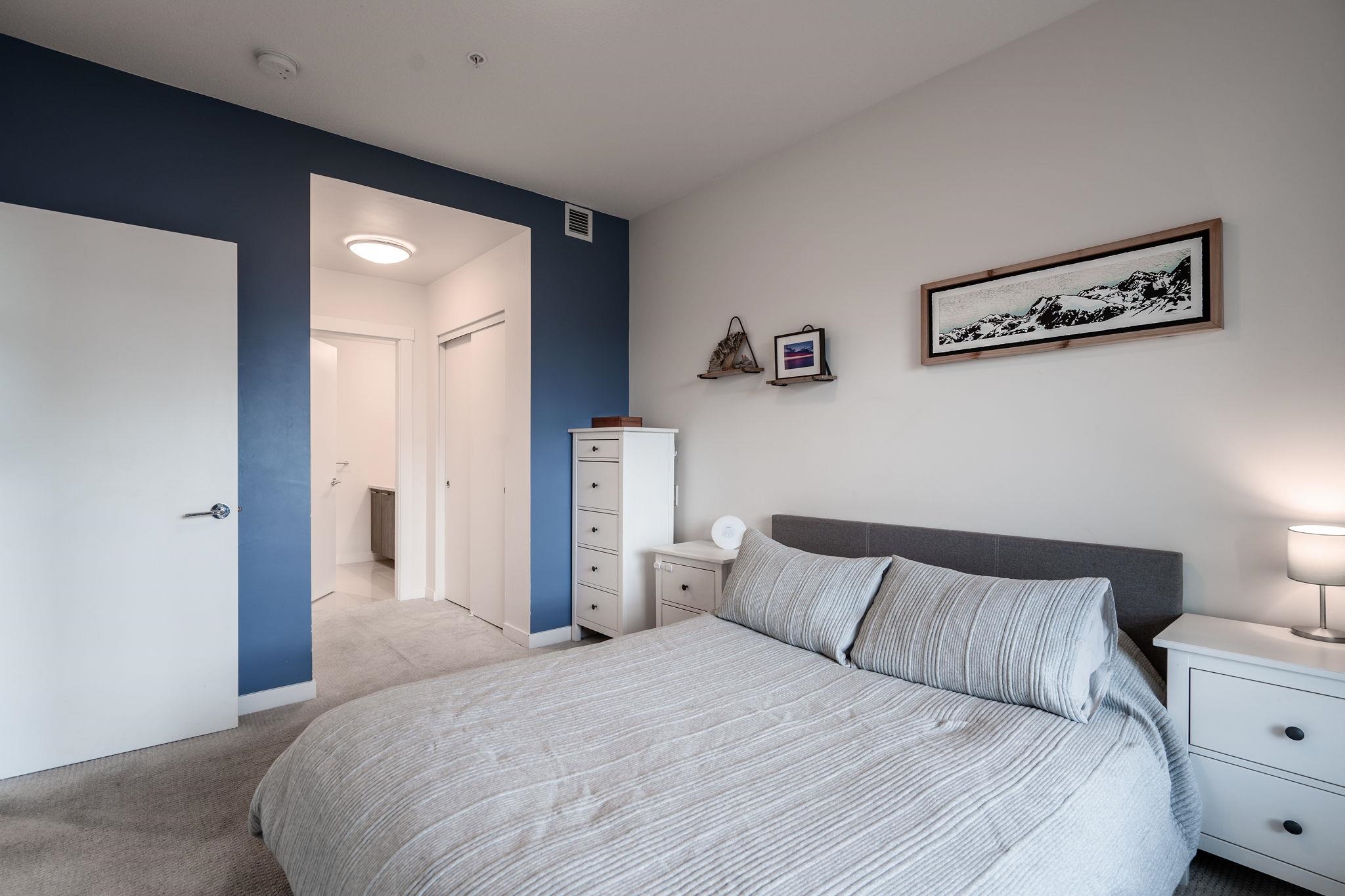 Listing image of 204 625 E 3RD STREET