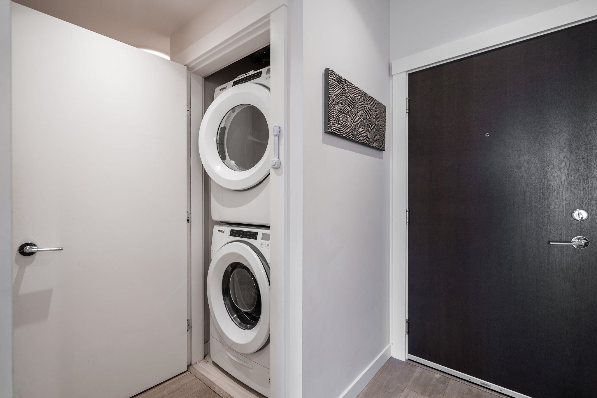 Listing image of 204 625 E 3RD STREET