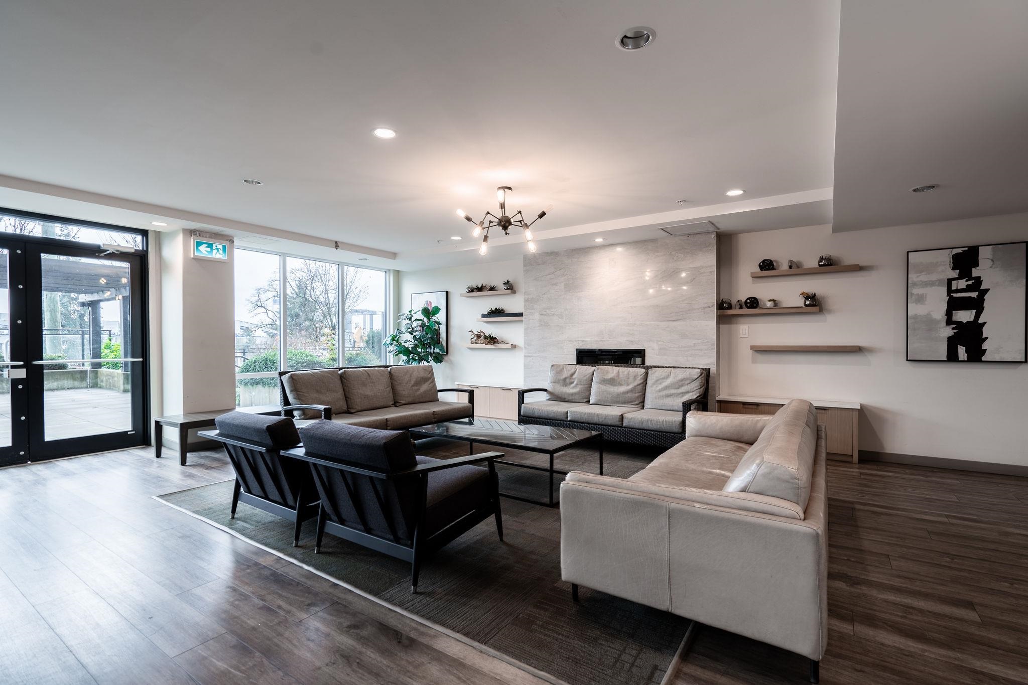 Listing image of 204 625 E 3RD STREET
