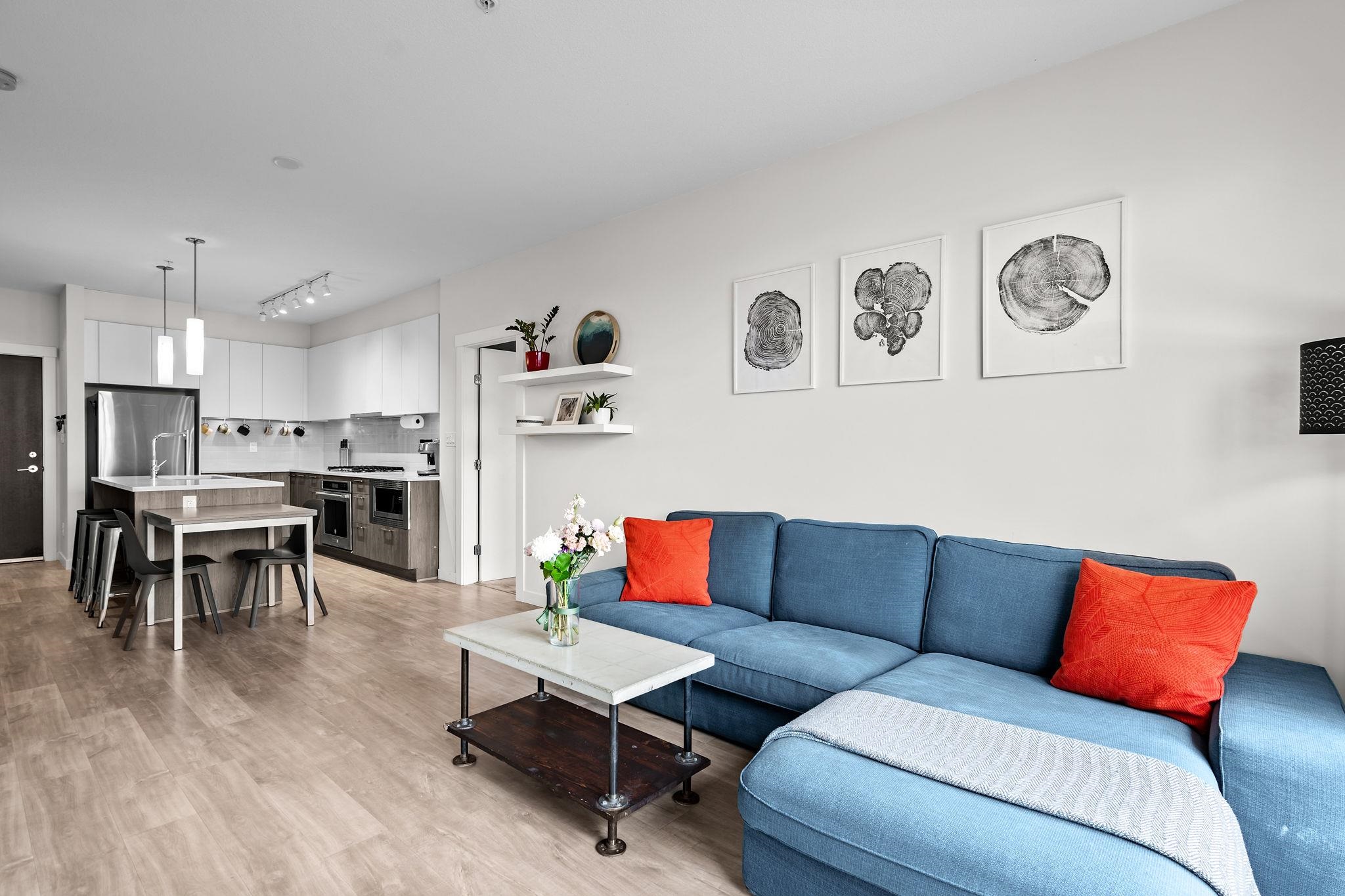Listing image of 204 625 E 3RD STREET