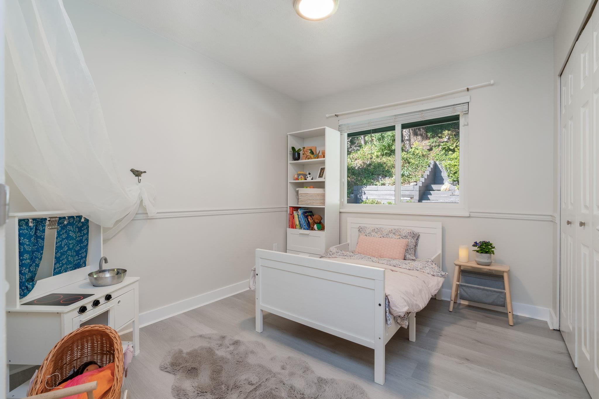 Listing image of 625 SEYMOUR COURT