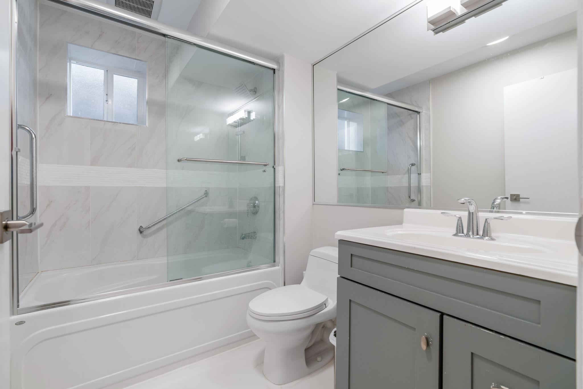Listing image of 625 SEYMOUR COURT