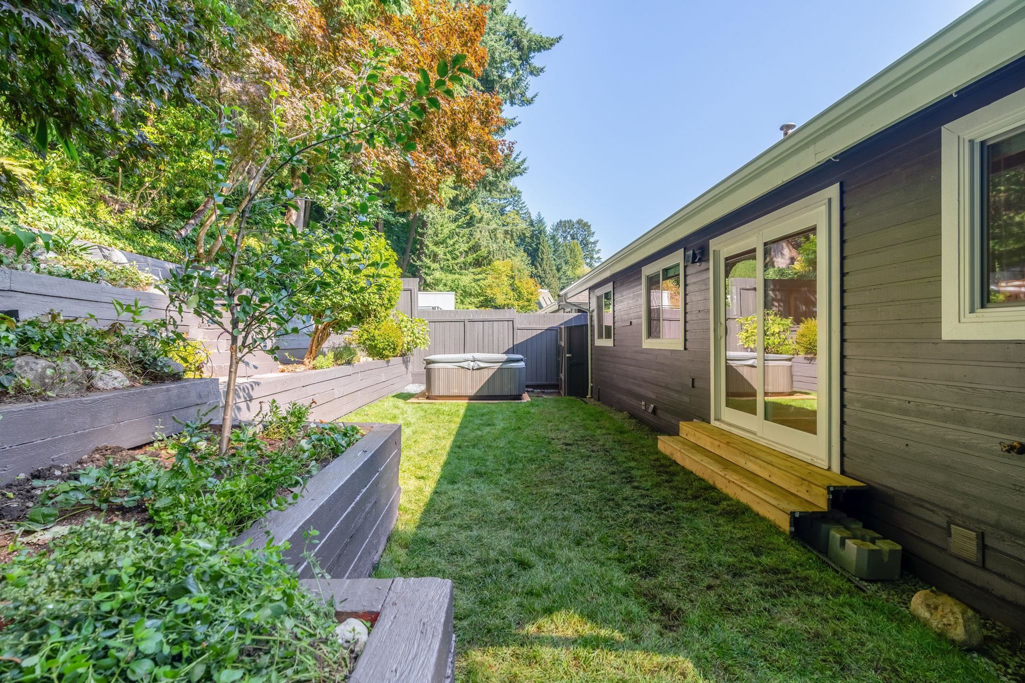 Listing image of 625 SEYMOUR COURT