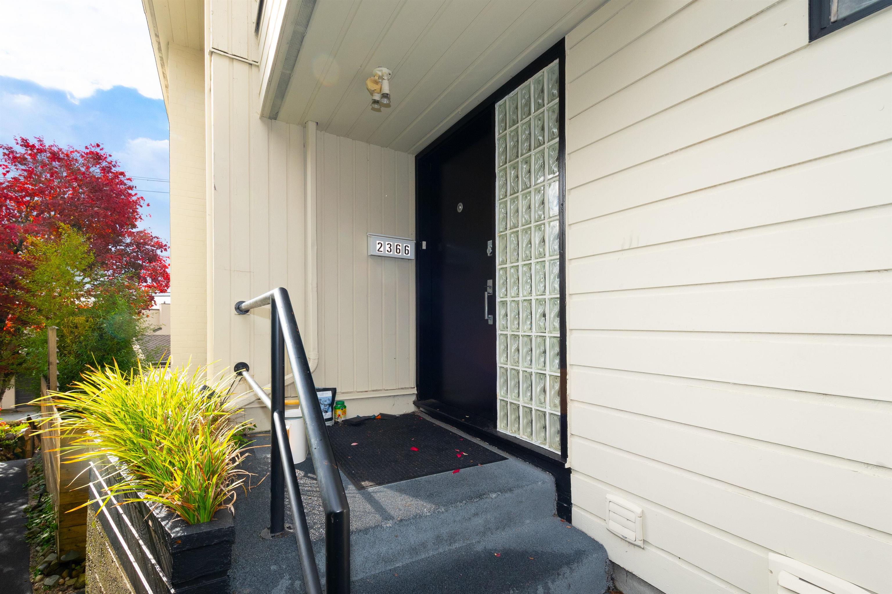 Listing image of 2364 MARINE DRIVE