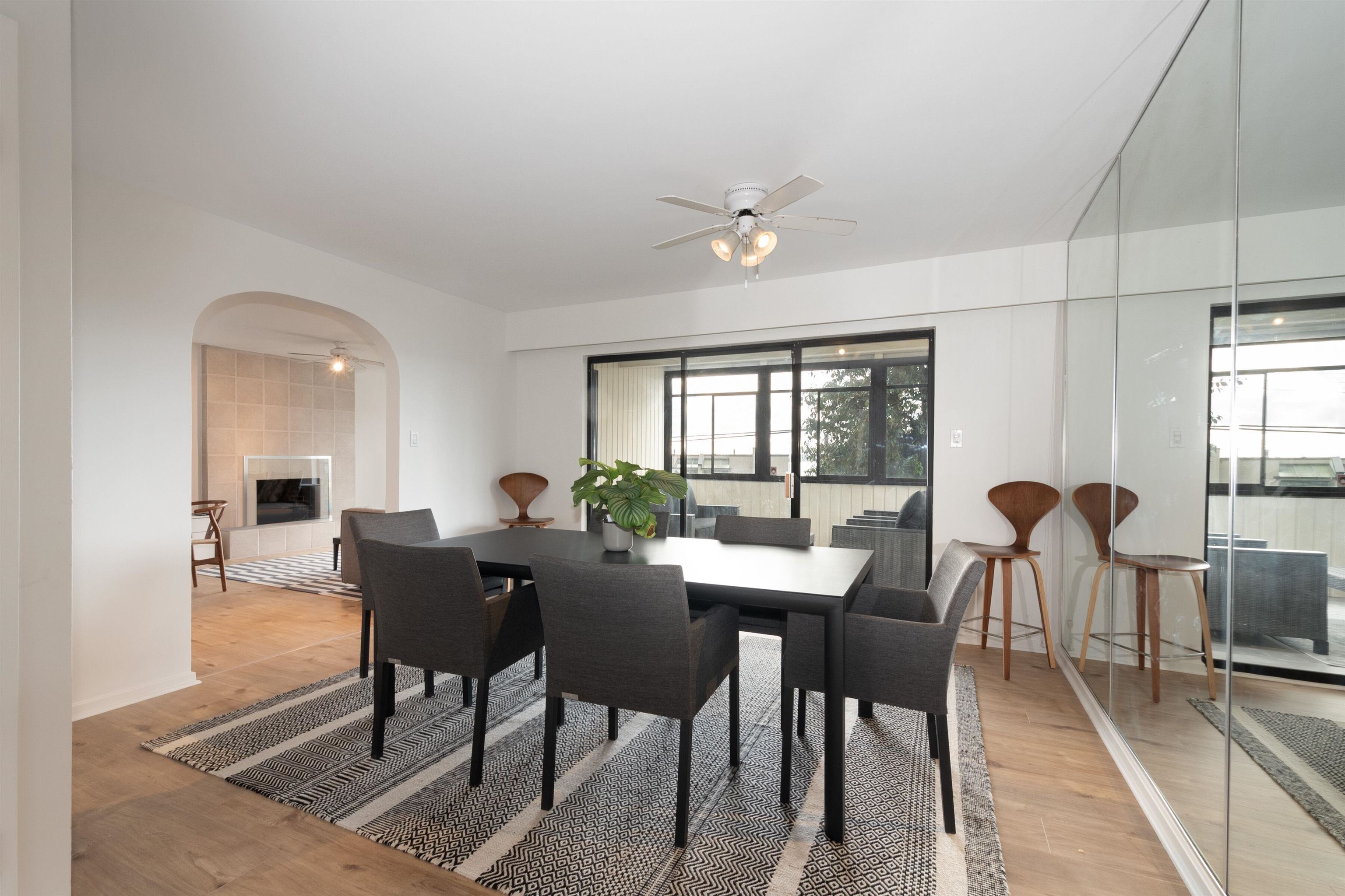 Listing image of 2364 MARINE DRIVE