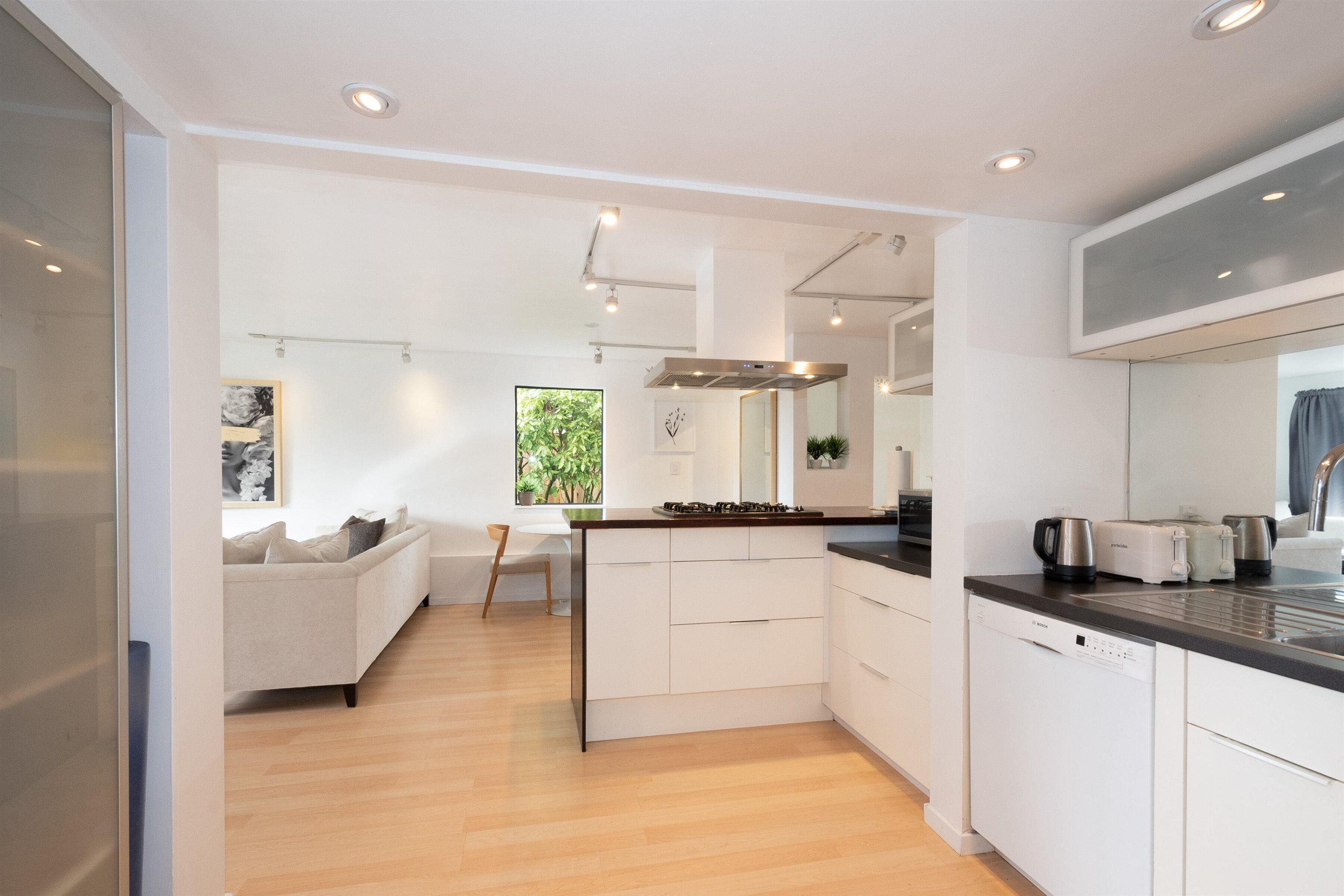 Listing image of 2364 MARINE DRIVE