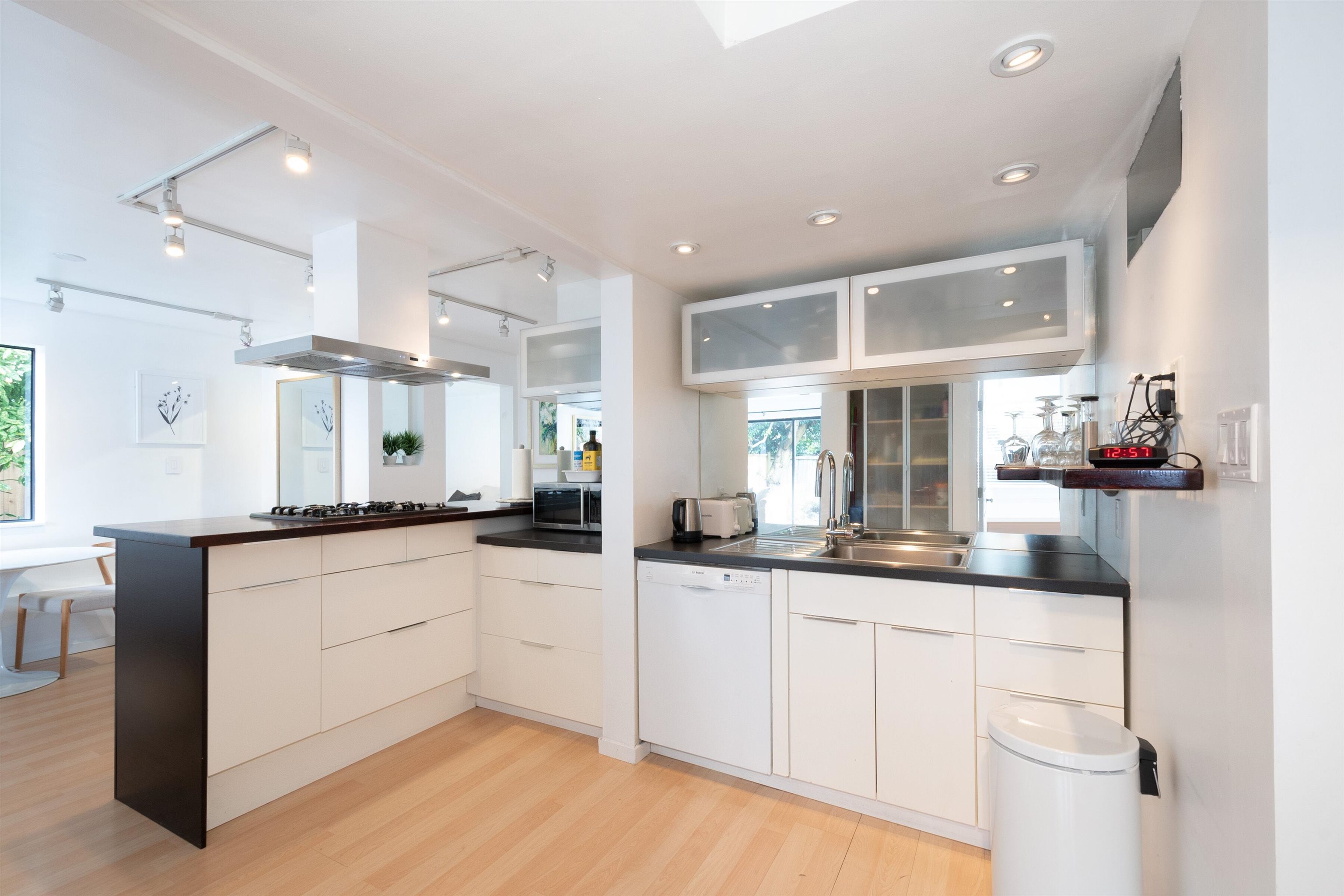 Listing image of 2364 MARINE DRIVE