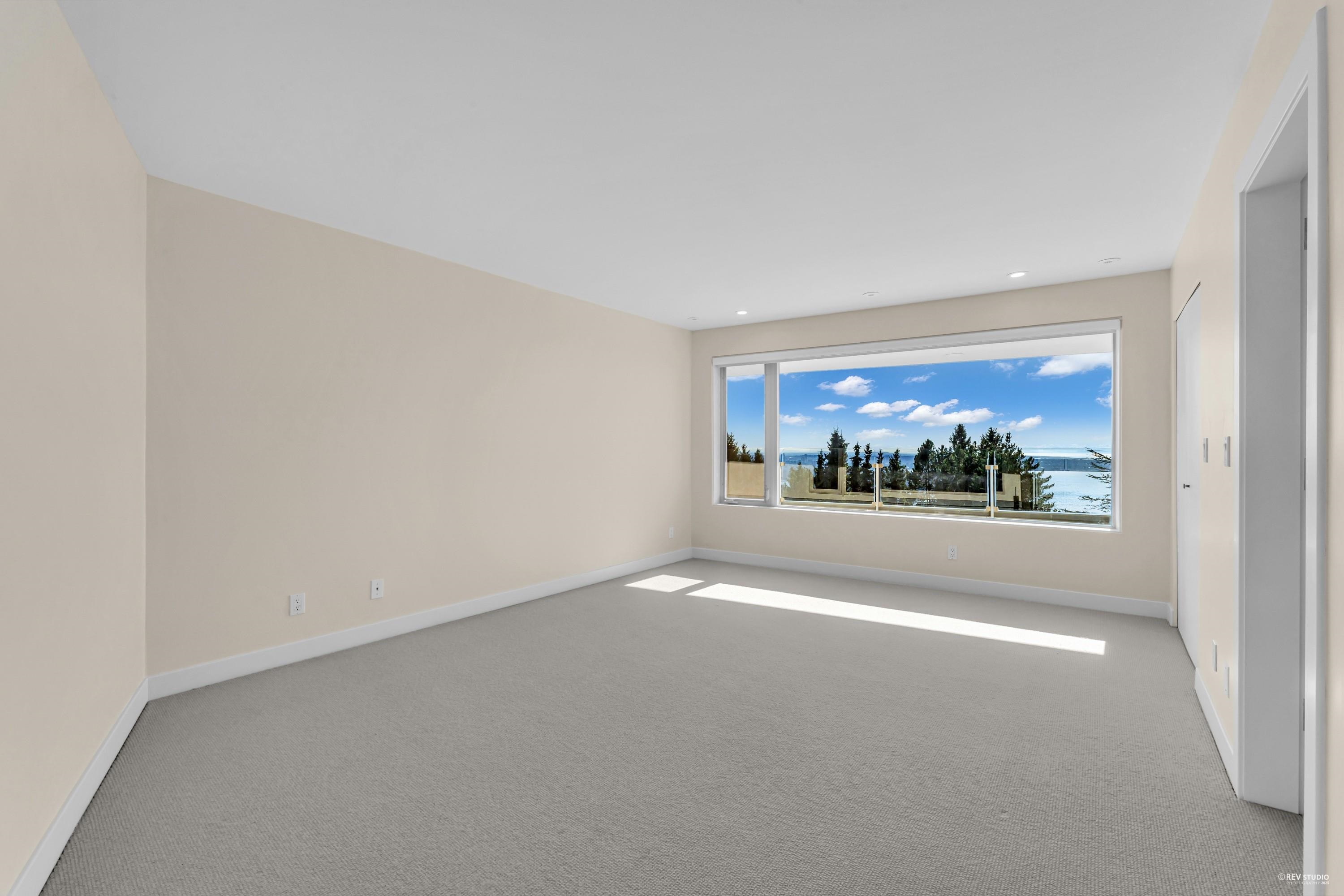 Listing image of 1407 BRAMWELL ROAD