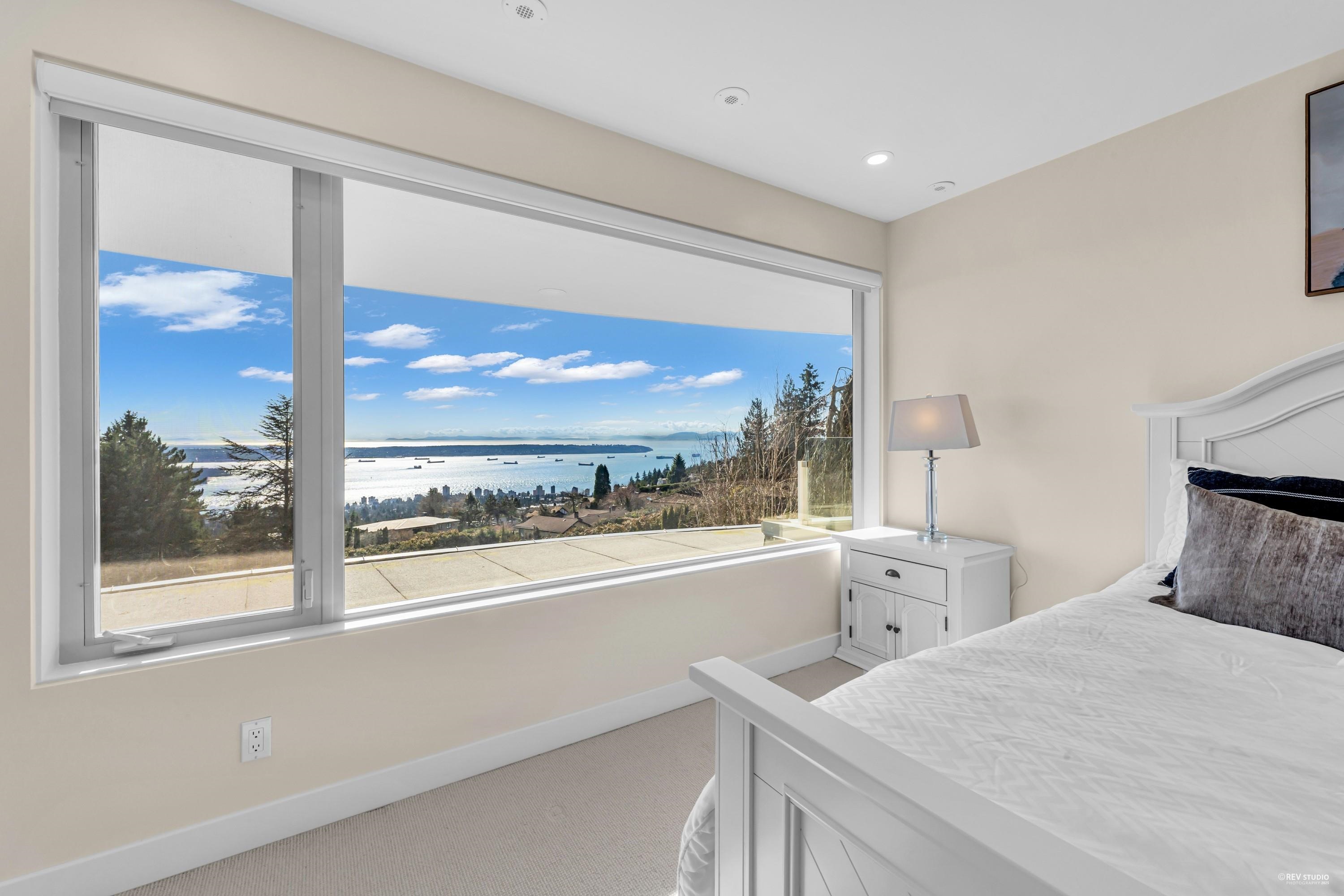 Listing image of 1407 BRAMWELL ROAD