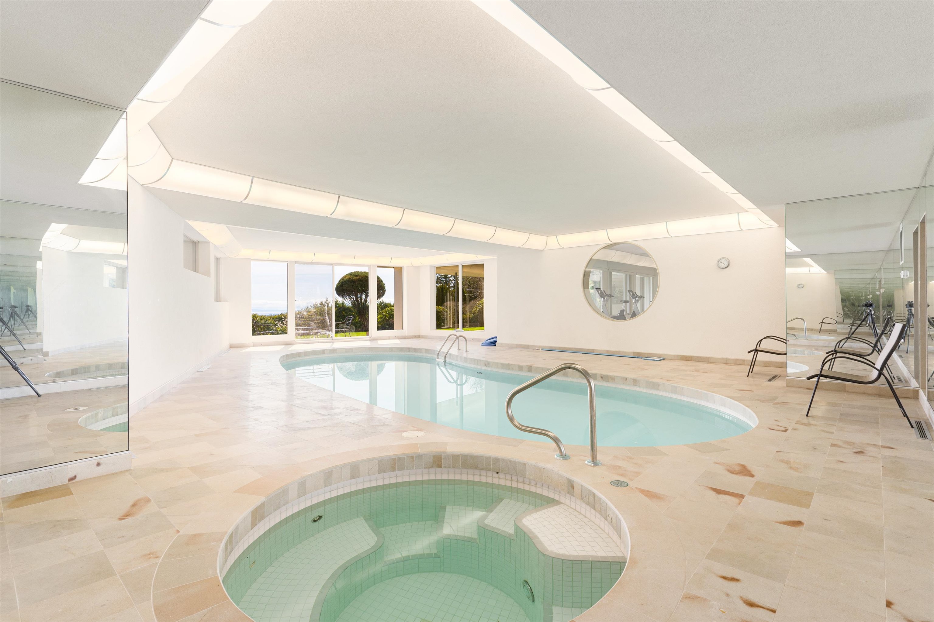 Listing image of 1407 BRAMWELL ROAD