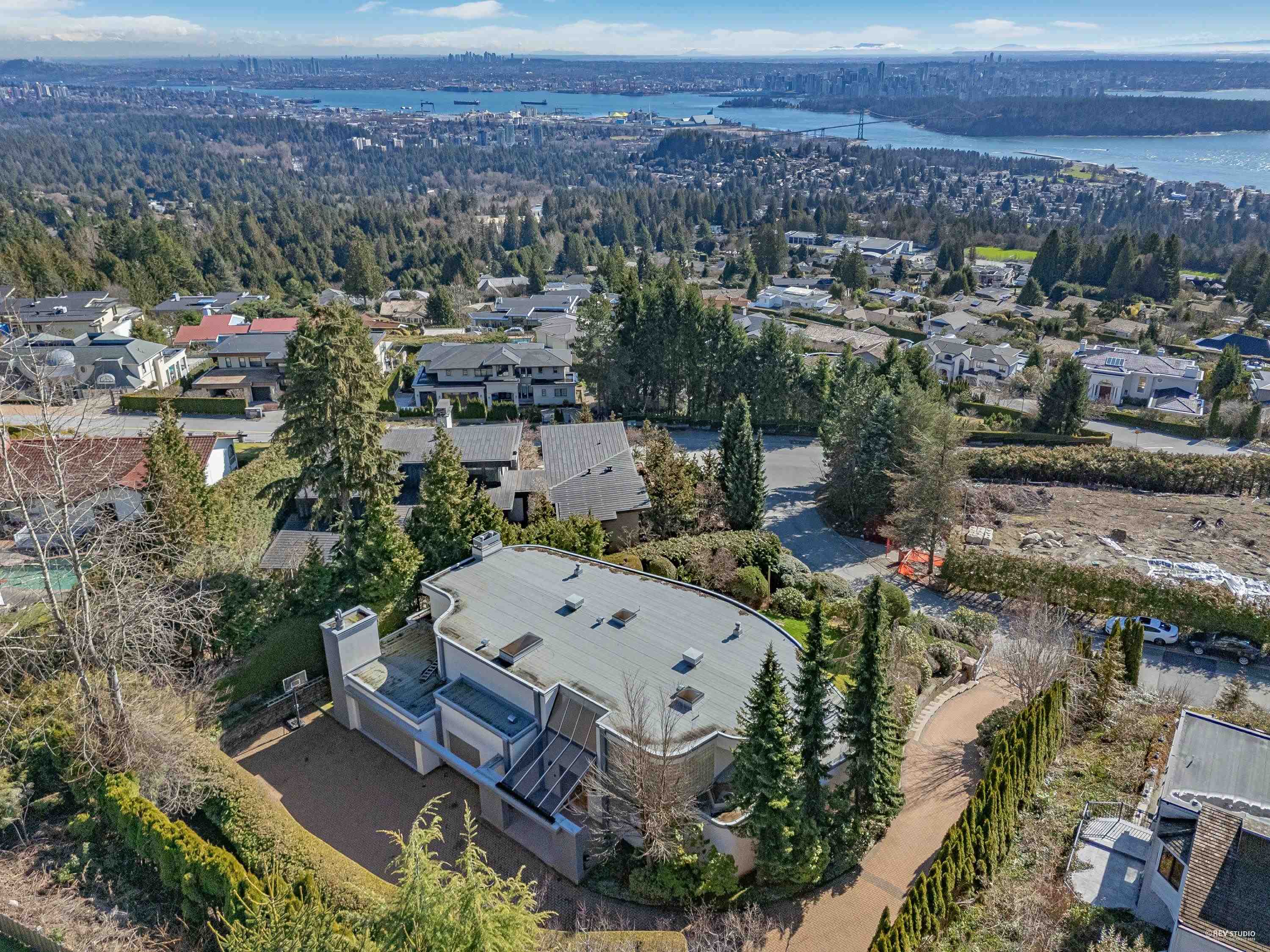Listing image of 1407 BRAMWELL ROAD