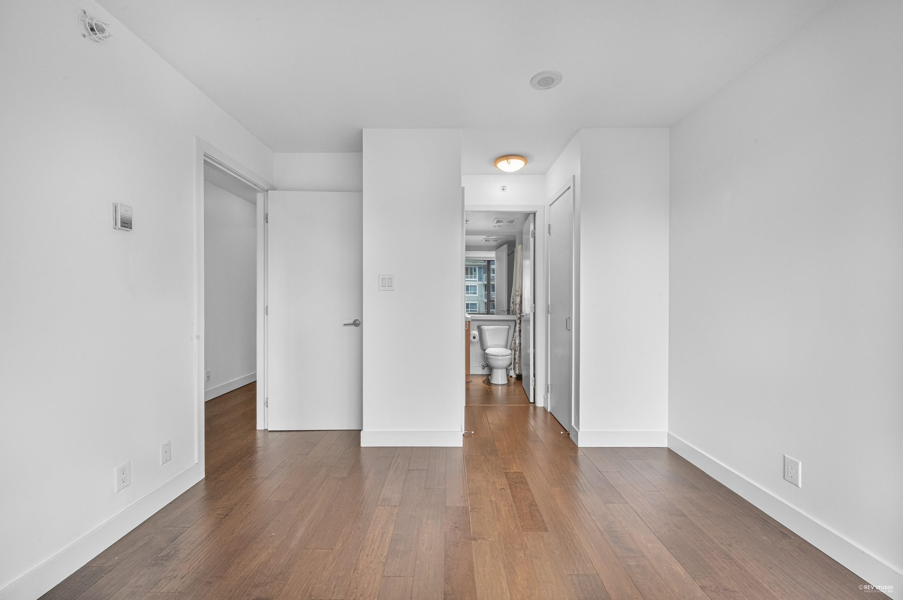 Listing image of 605 151 W 2ND STREET