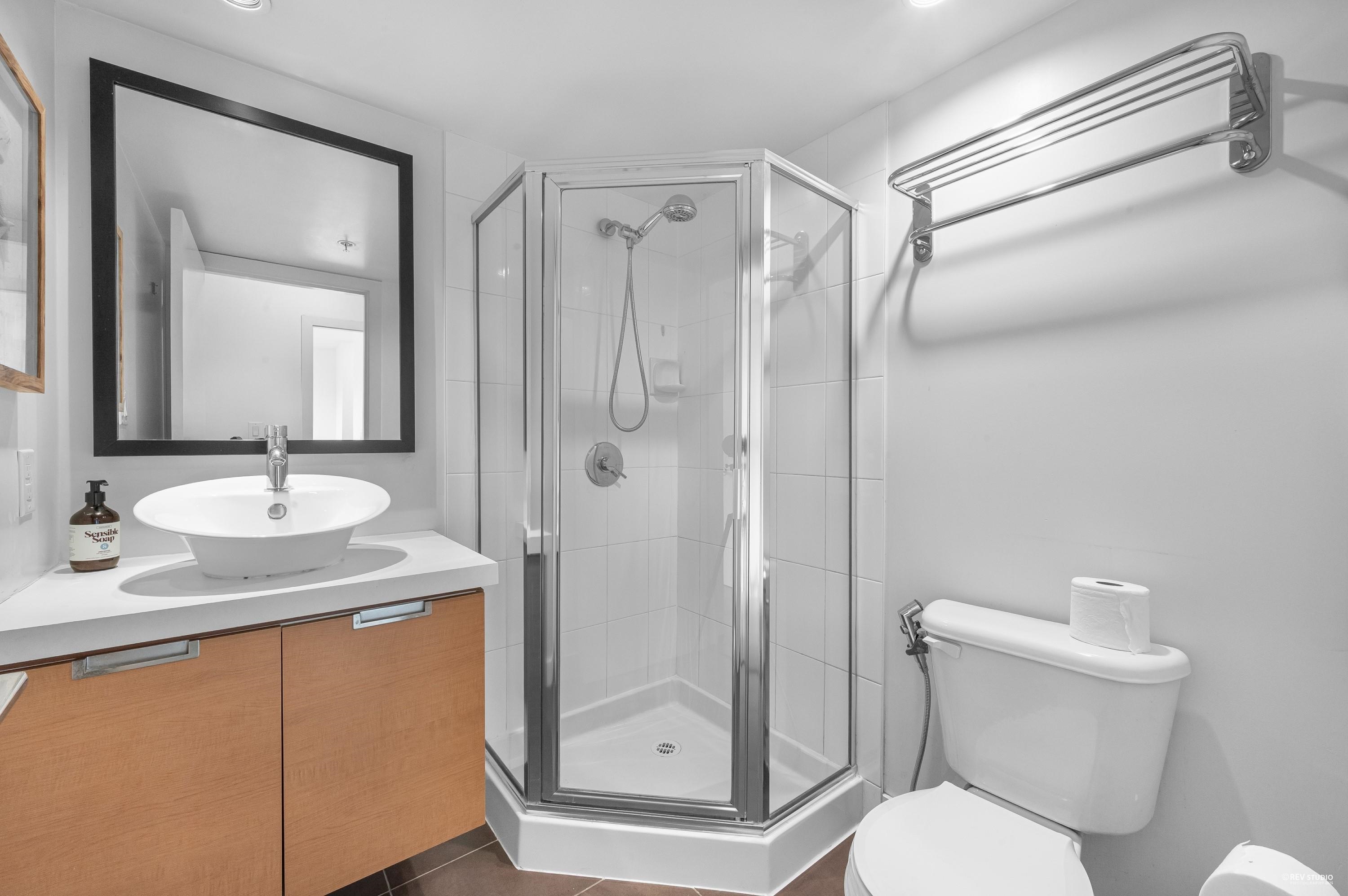 Listing image of 605 151 W 2ND STREET