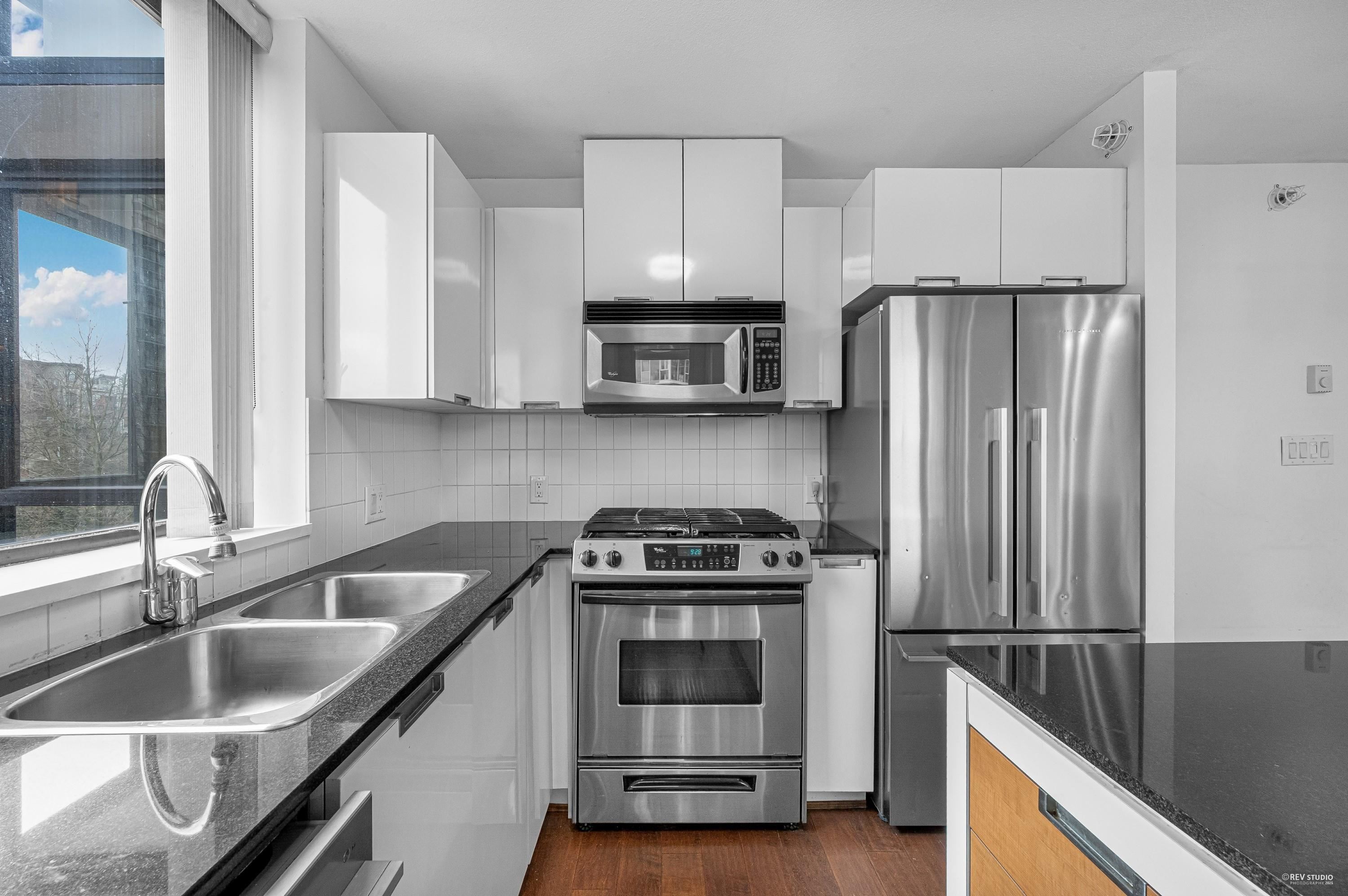 Listing image of 605 151 W 2ND STREET