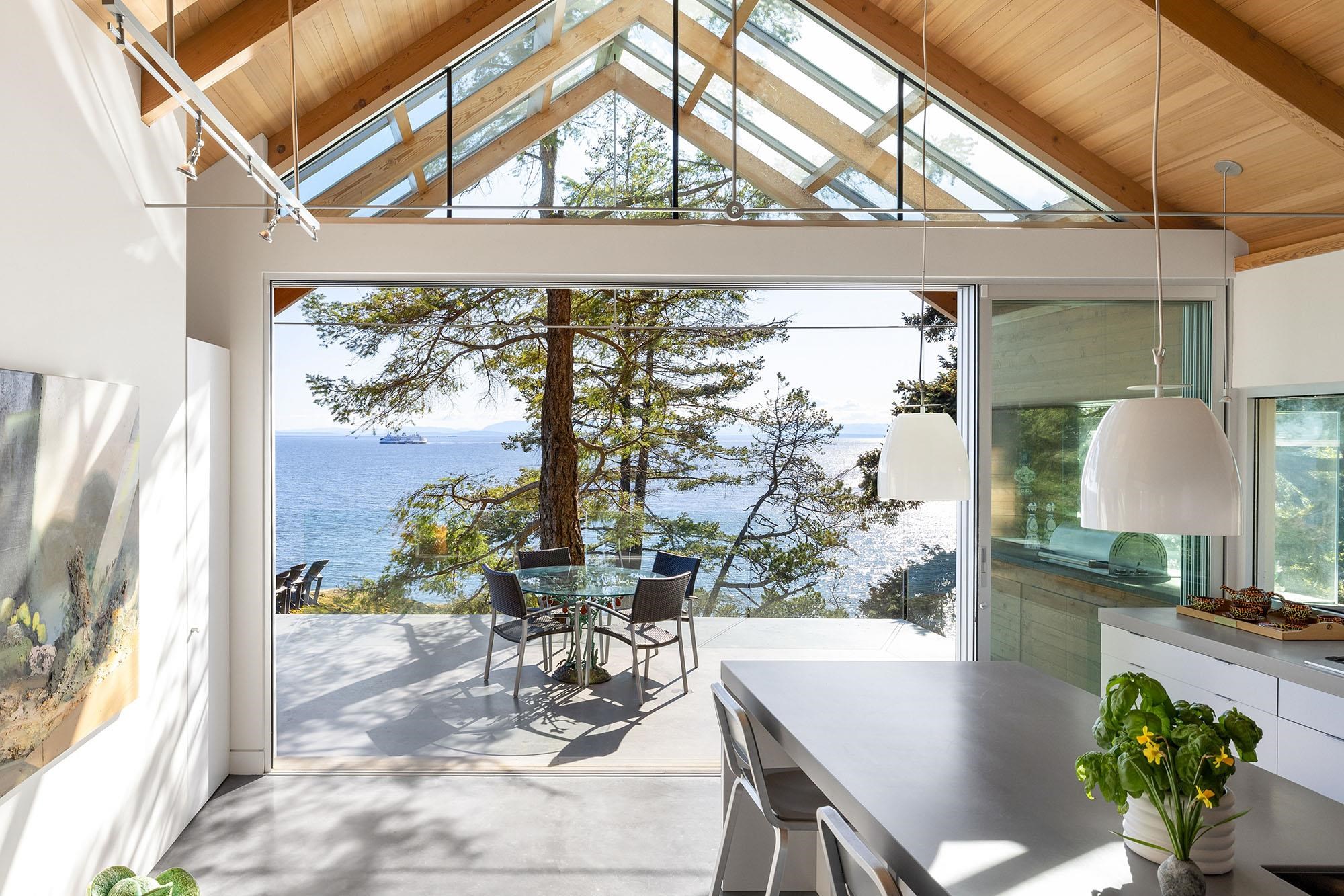 Listing image of 931 OCEAN PARK LANE