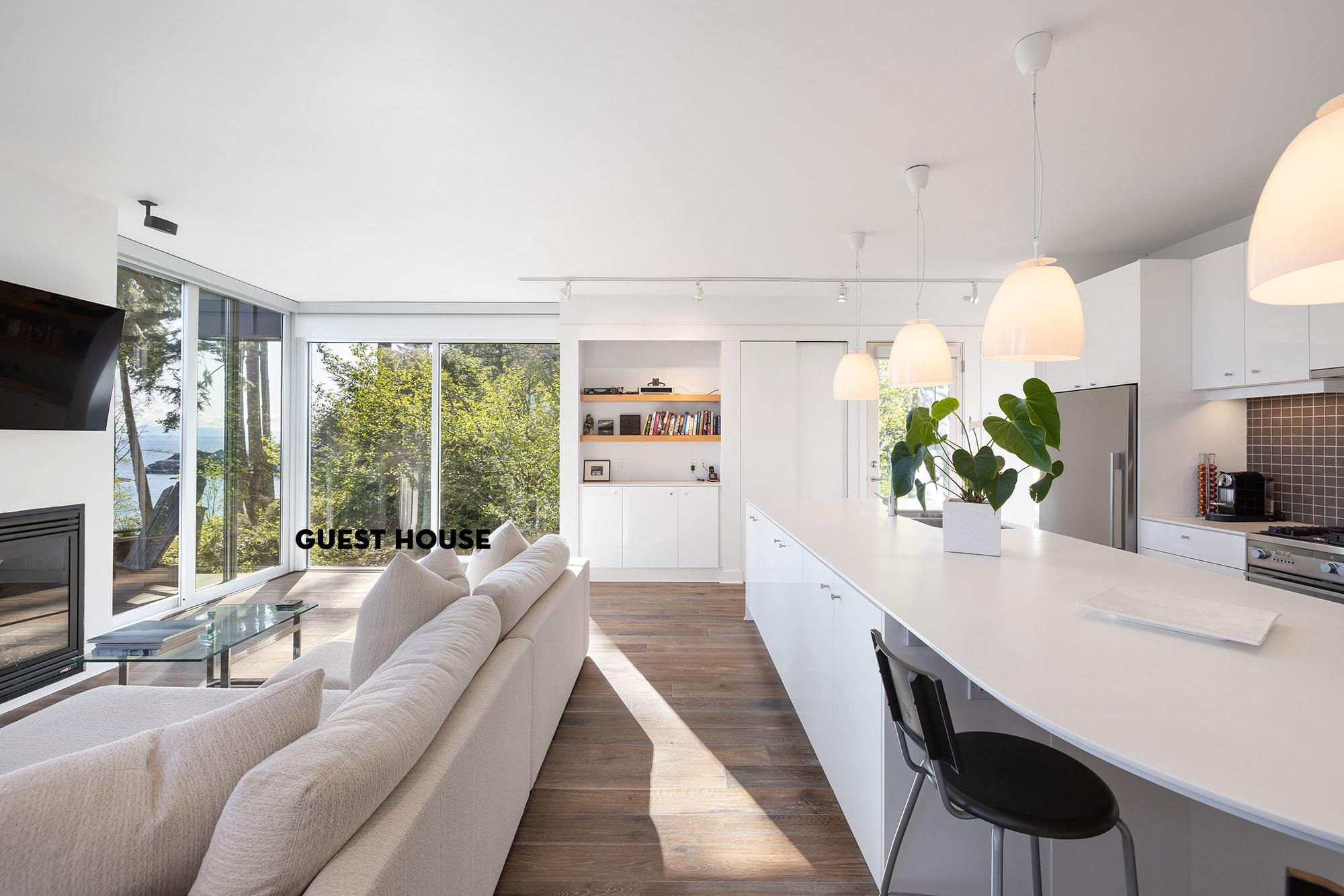 Listing image of 931 OCEAN PARK LANE