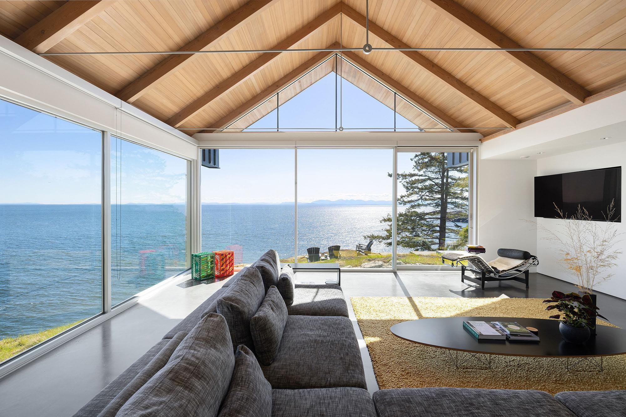 Listing image of 931 OCEAN PARK LANE