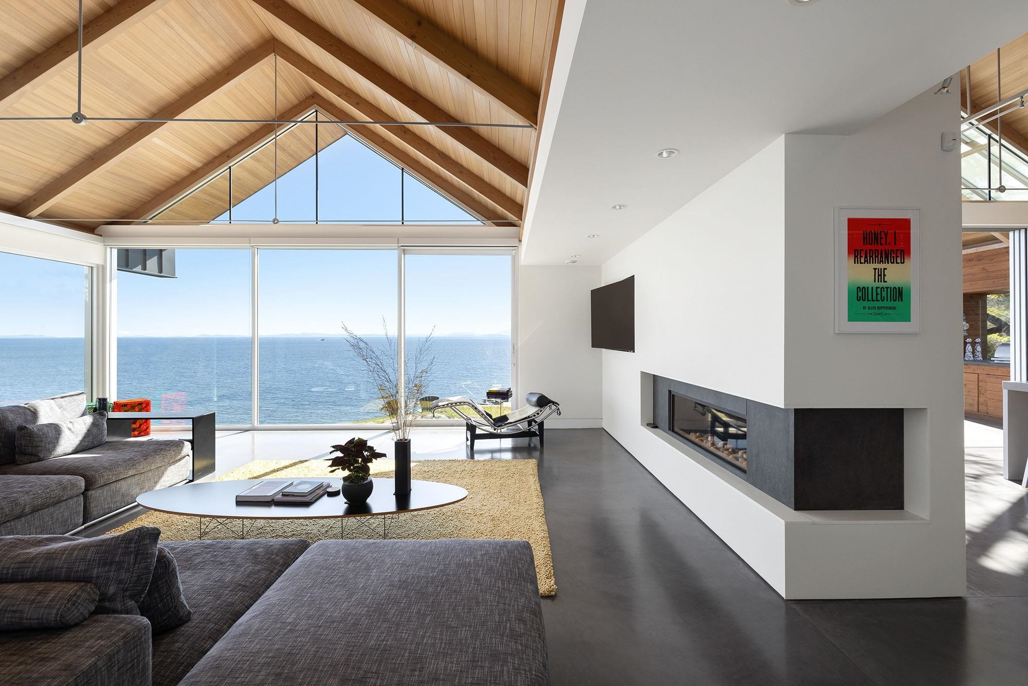 Listing image of 931 OCEAN PARK LANE