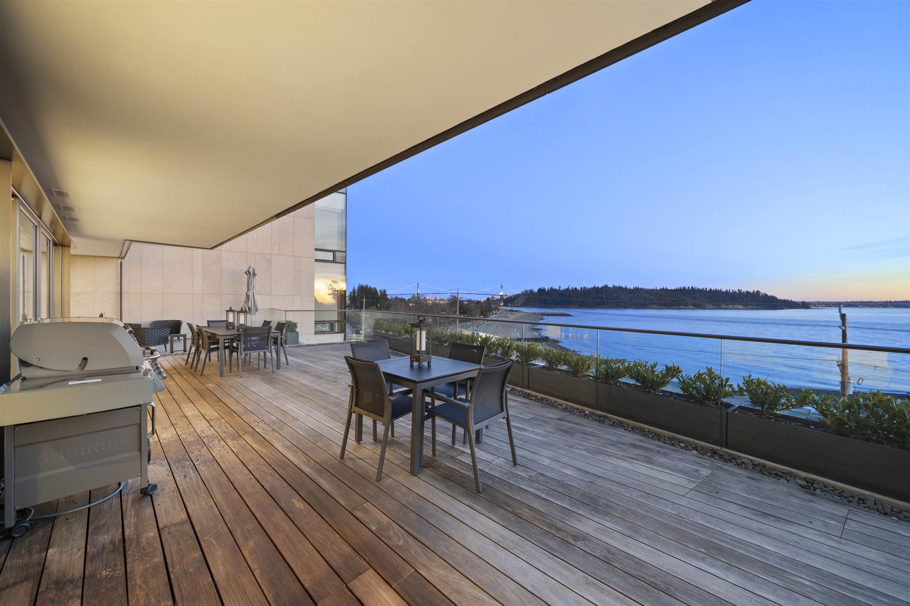 Listing image of 405 1355 BELLEVUE AVENUE