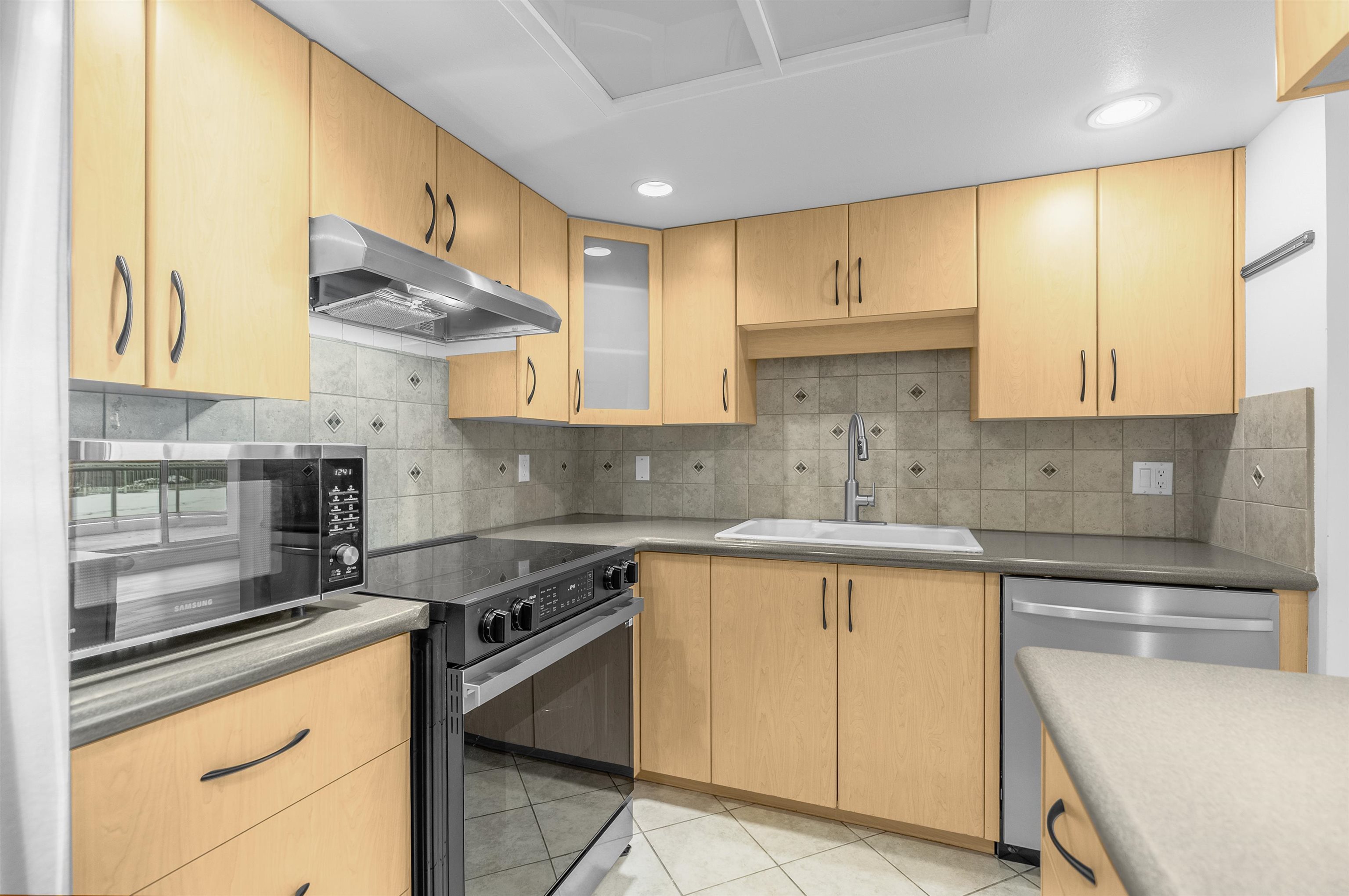 Listing image of 106 168 CHADWICK COURT