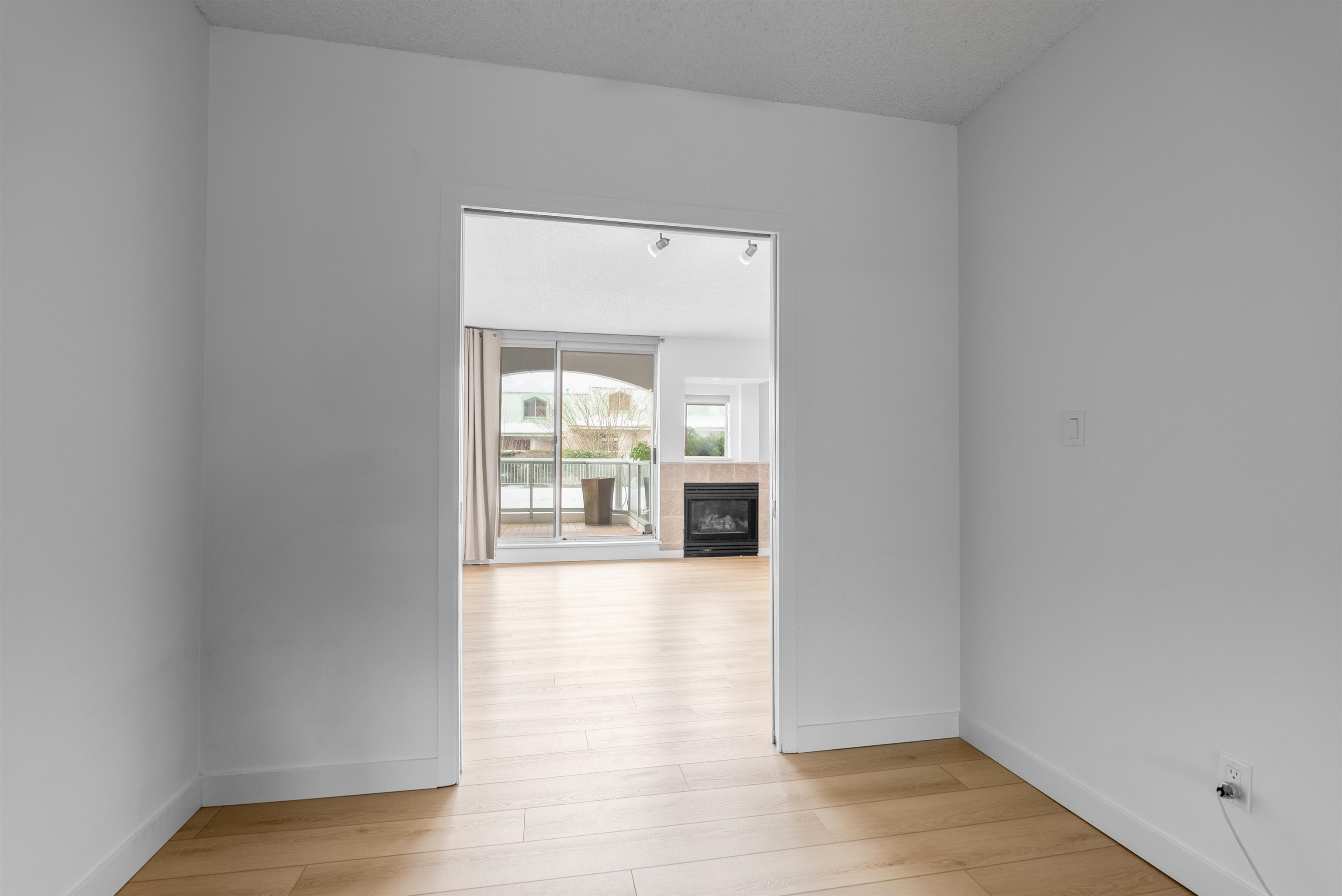 Listing image of 106 168 CHADWICK COURT