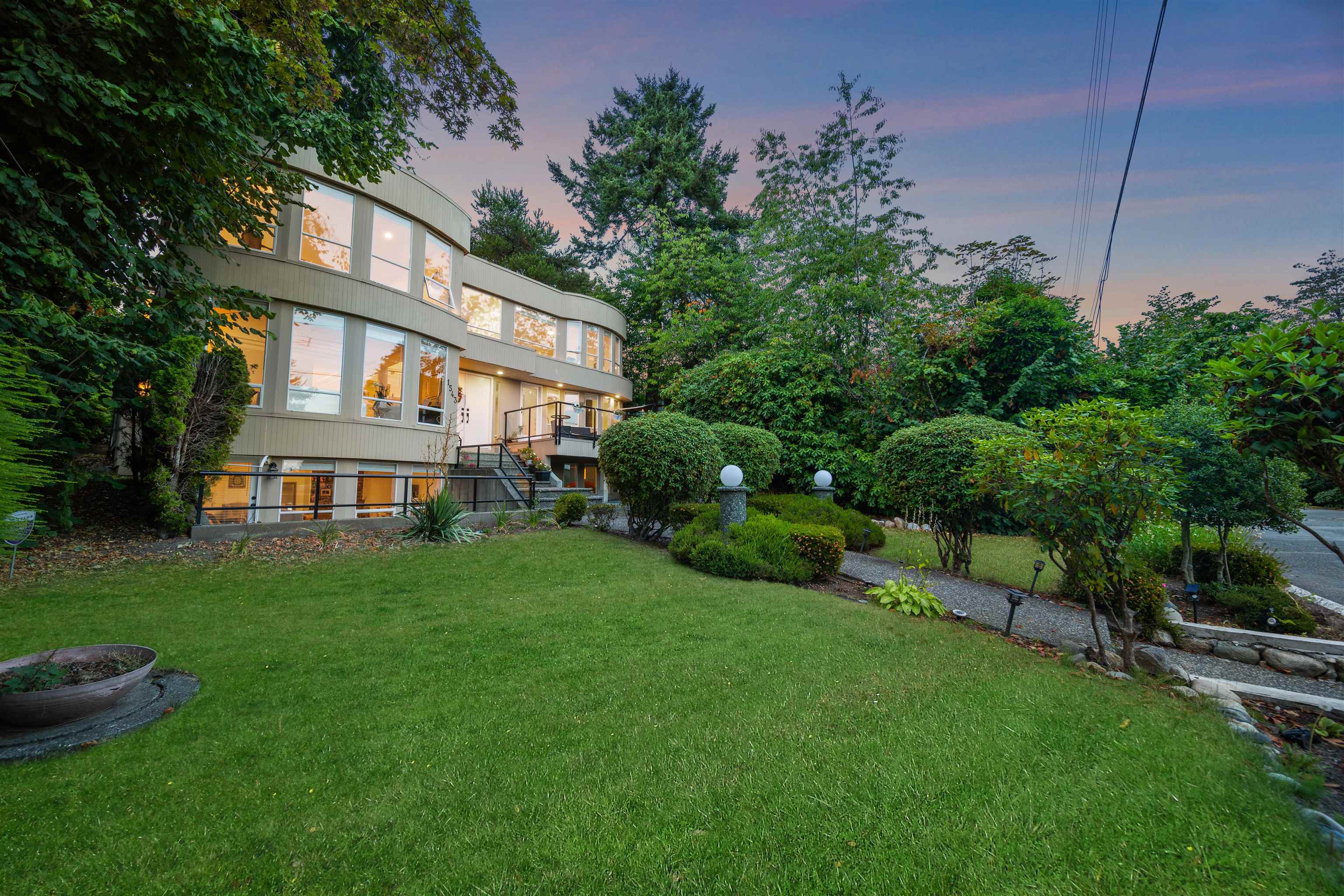 Listing image of 1543 JEFFERSON AVENUE