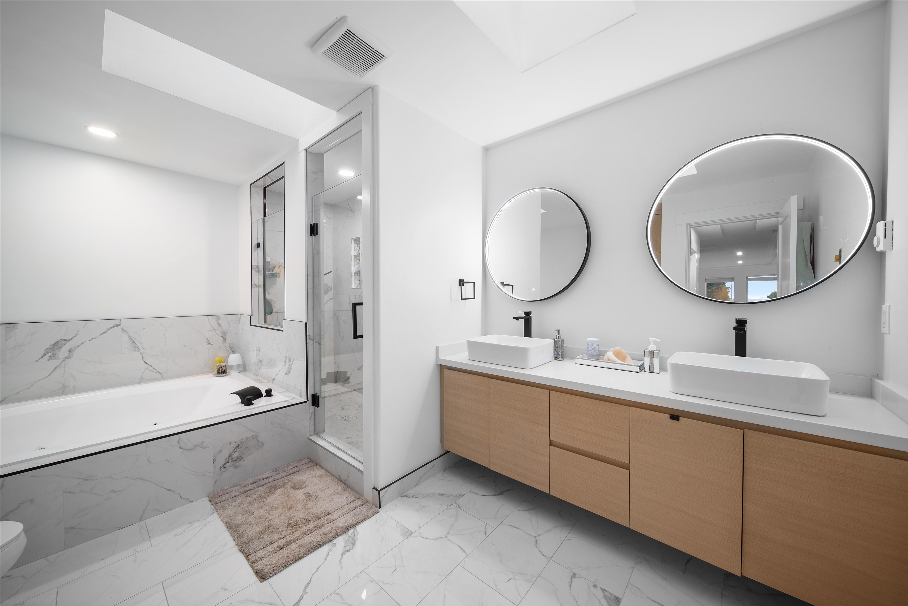 Listing image of 1543 JEFFERSON AVENUE