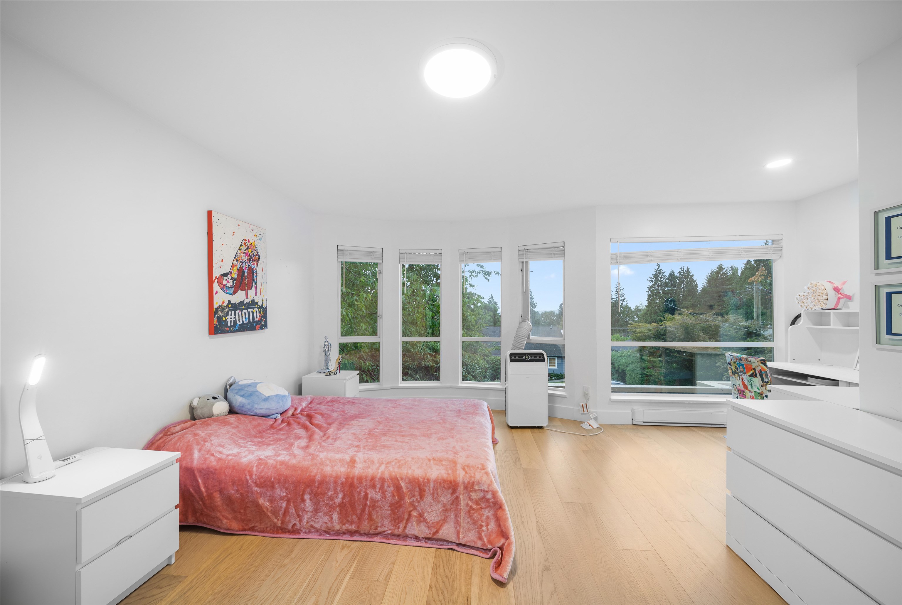 Listing image of 1543 JEFFERSON AVENUE