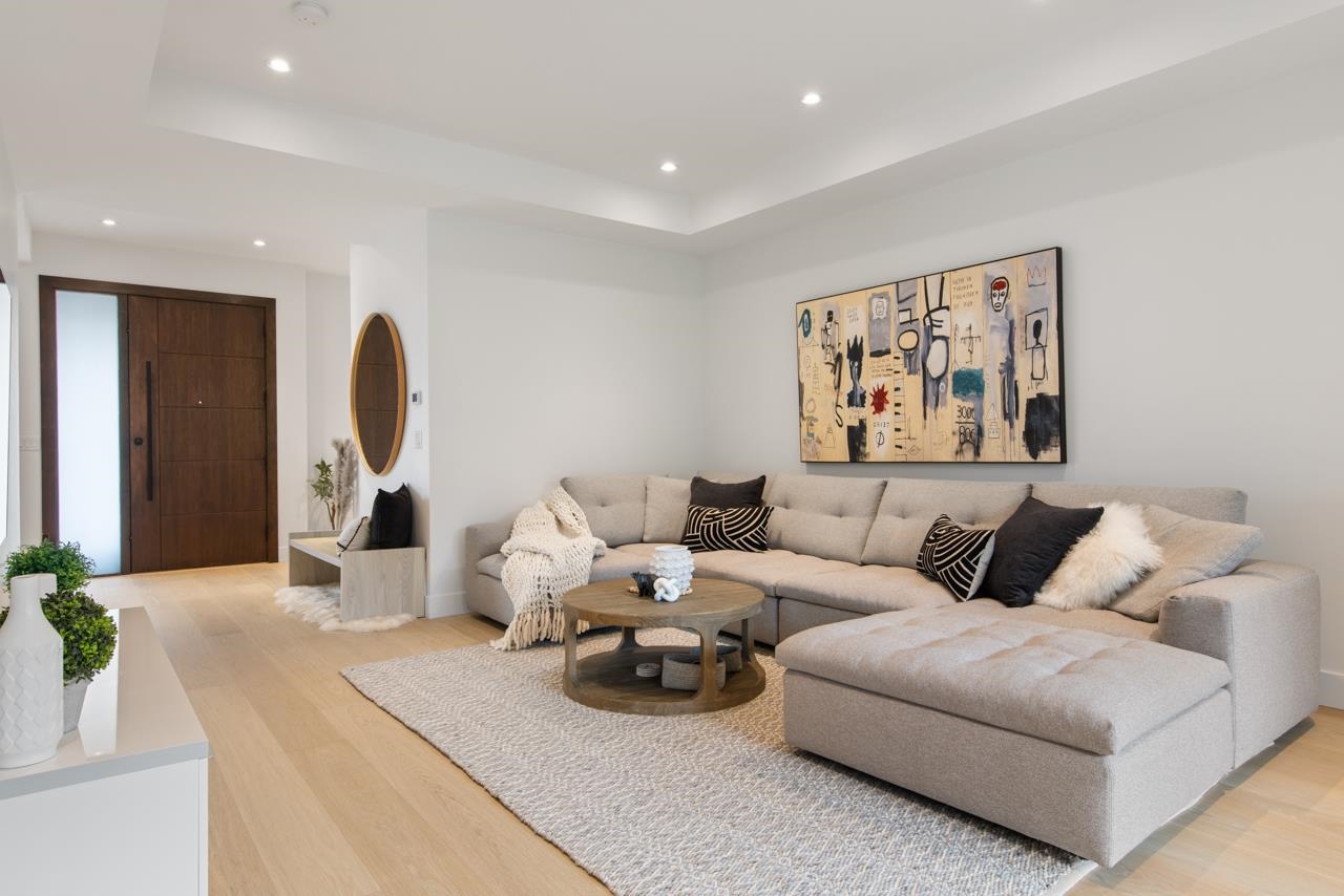 Listing image of 452 E 5TH STREET
